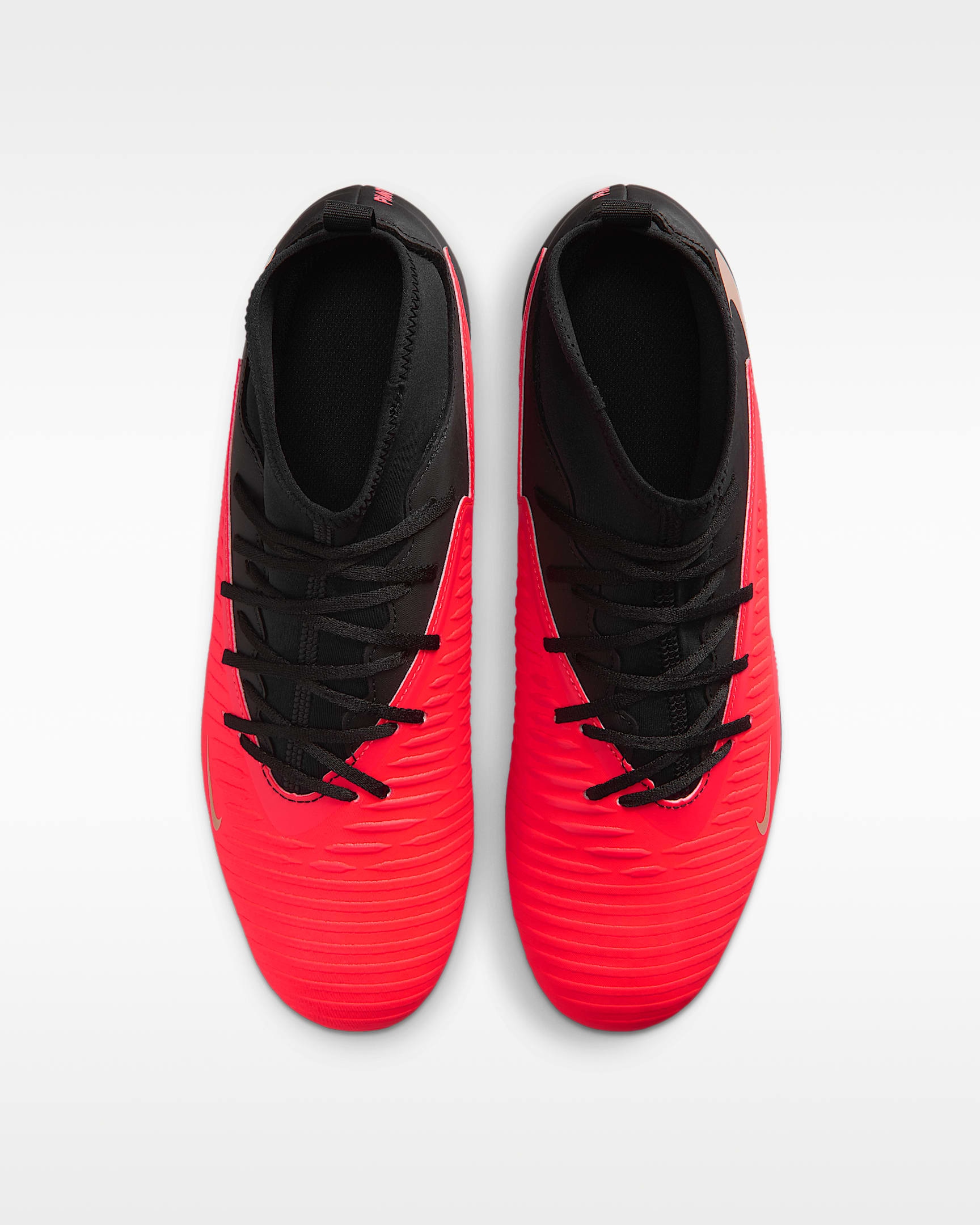 Nike Fußballschuh »Phantom 6 High Club«  Außensohle für Rasen & Kunstrasen und feste Böden