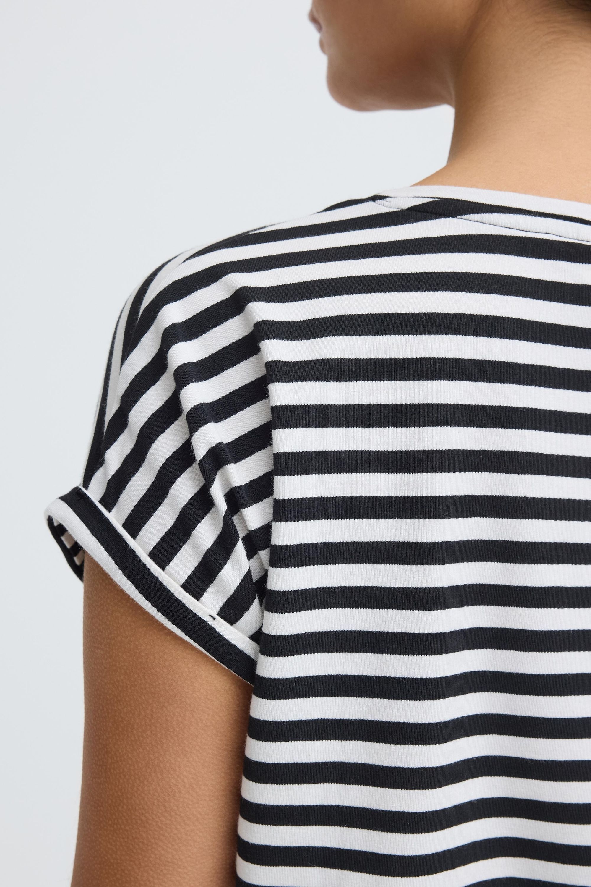 OXMO Rundhalsshirt »Rundhalsshirt OXNPubby«