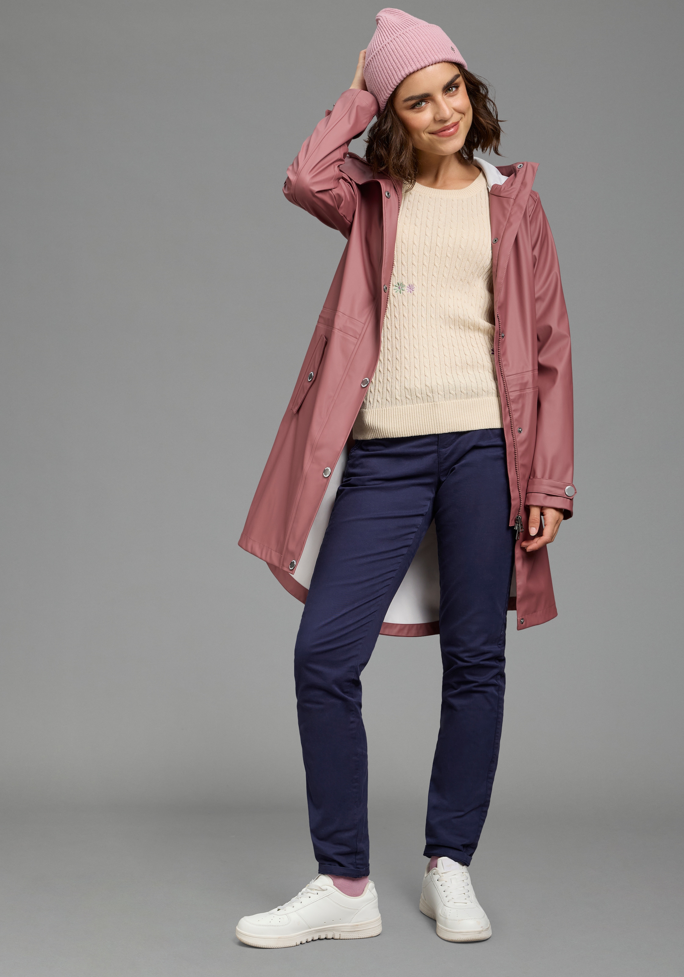 KangaROOS Strickpullover Blumenstickerei, schmale Basic-Passform, aus Baumwolle