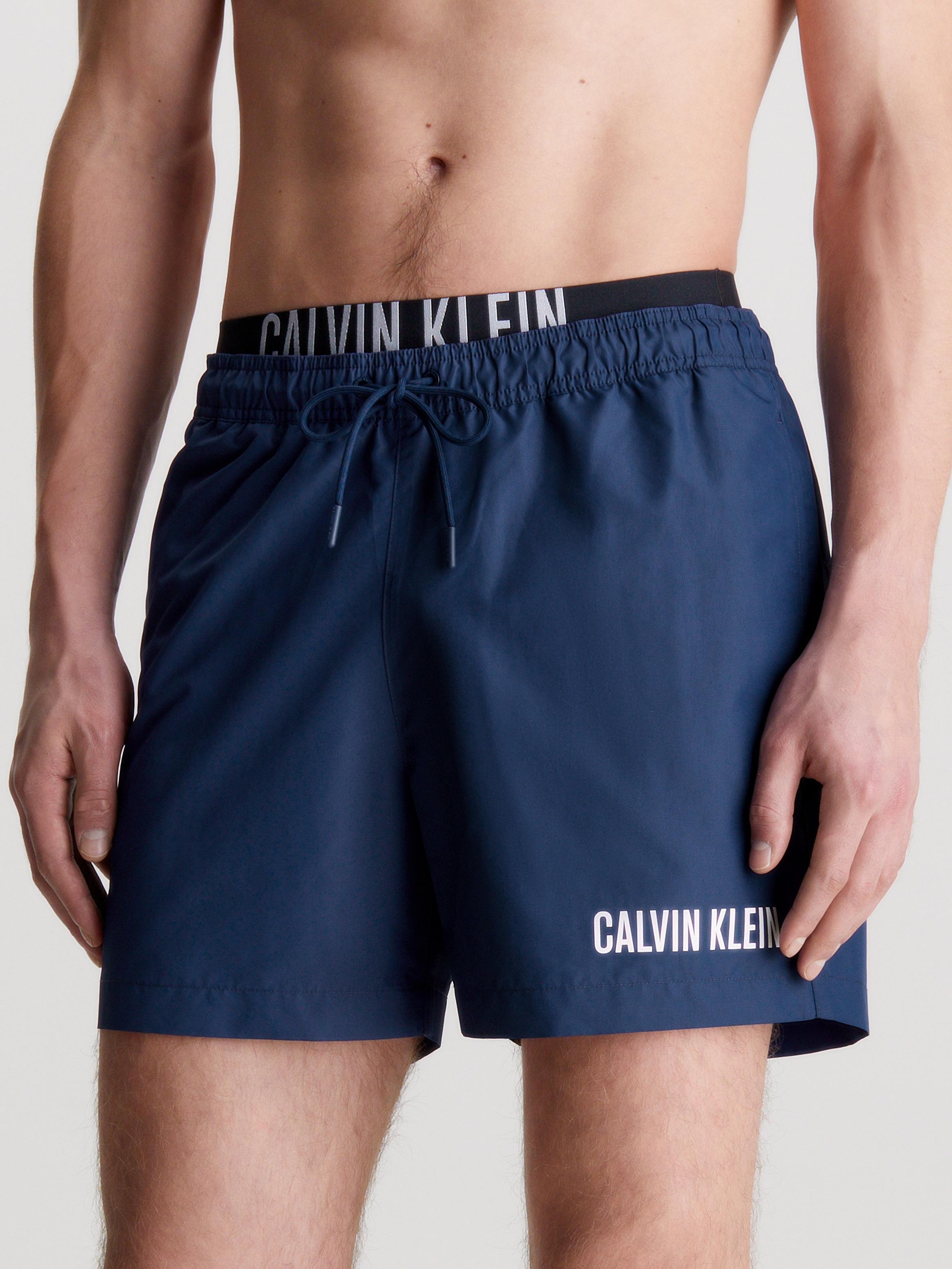 Calvin Klein Swimwear Badeshorts »MEDIUM DOUBLE WB«, mit doppeltem Bund