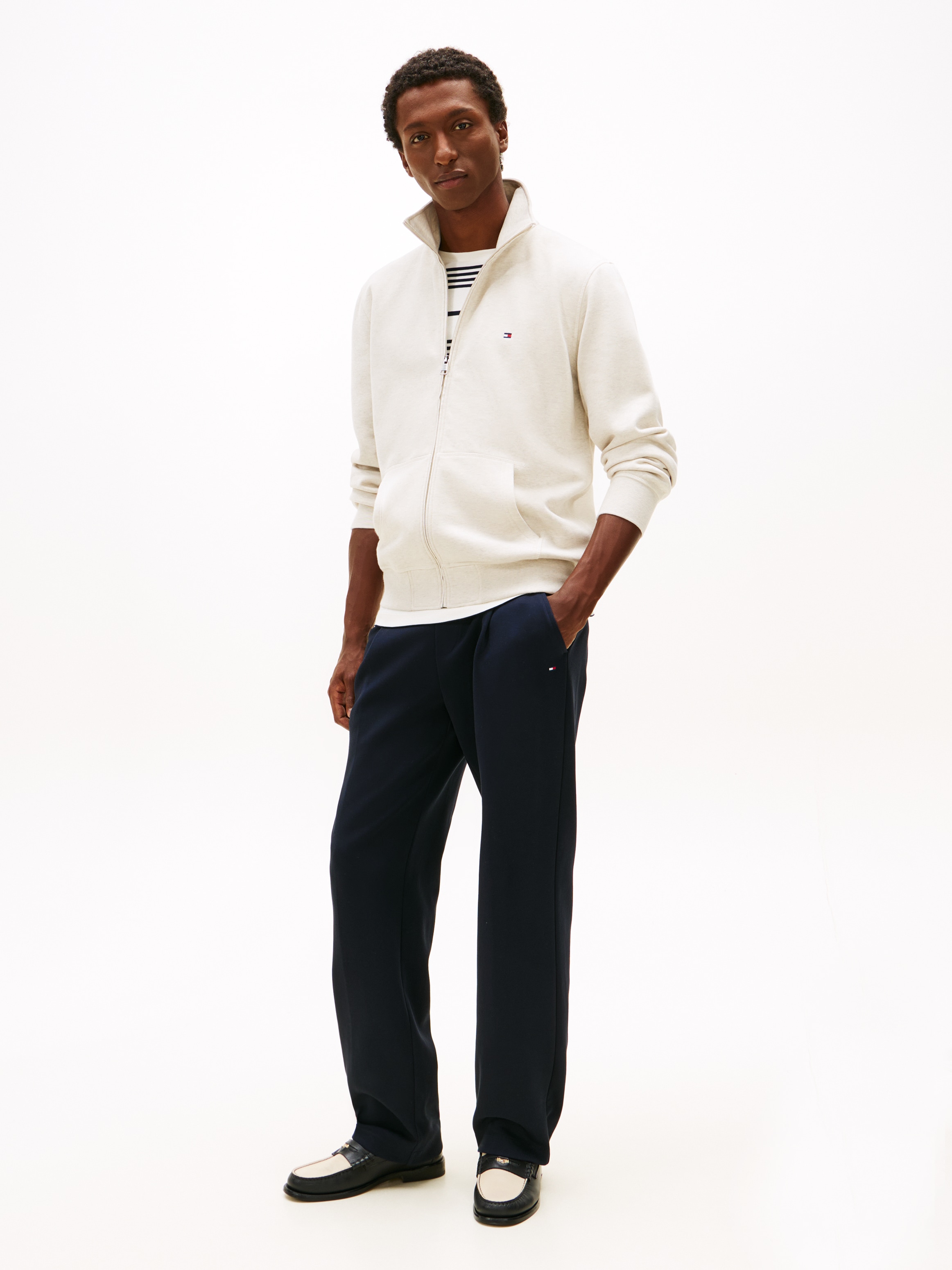 Tommy Hilfiger Sweatjacke »ESSENTIAL FLEECE STAND COLLAR« mit Stehkragen, regular fit, Rippbündchen