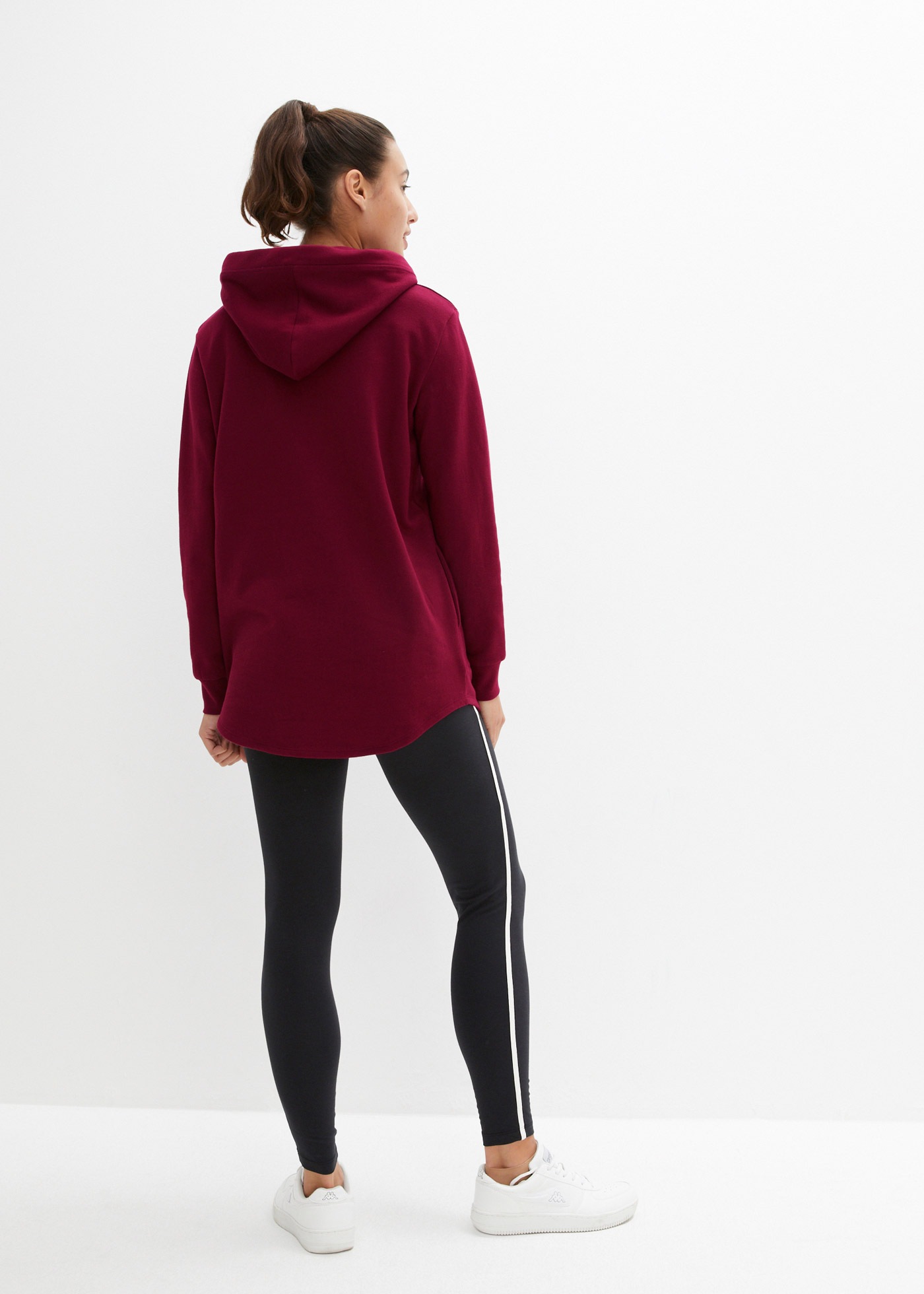 bonprix Jogginganzug »Jogginganzug mit Long-Sweatshirt und Leggings (2-teilig)« zweiteiliges Set, extra langes Sweatshirt, knöchelfreie Leggings