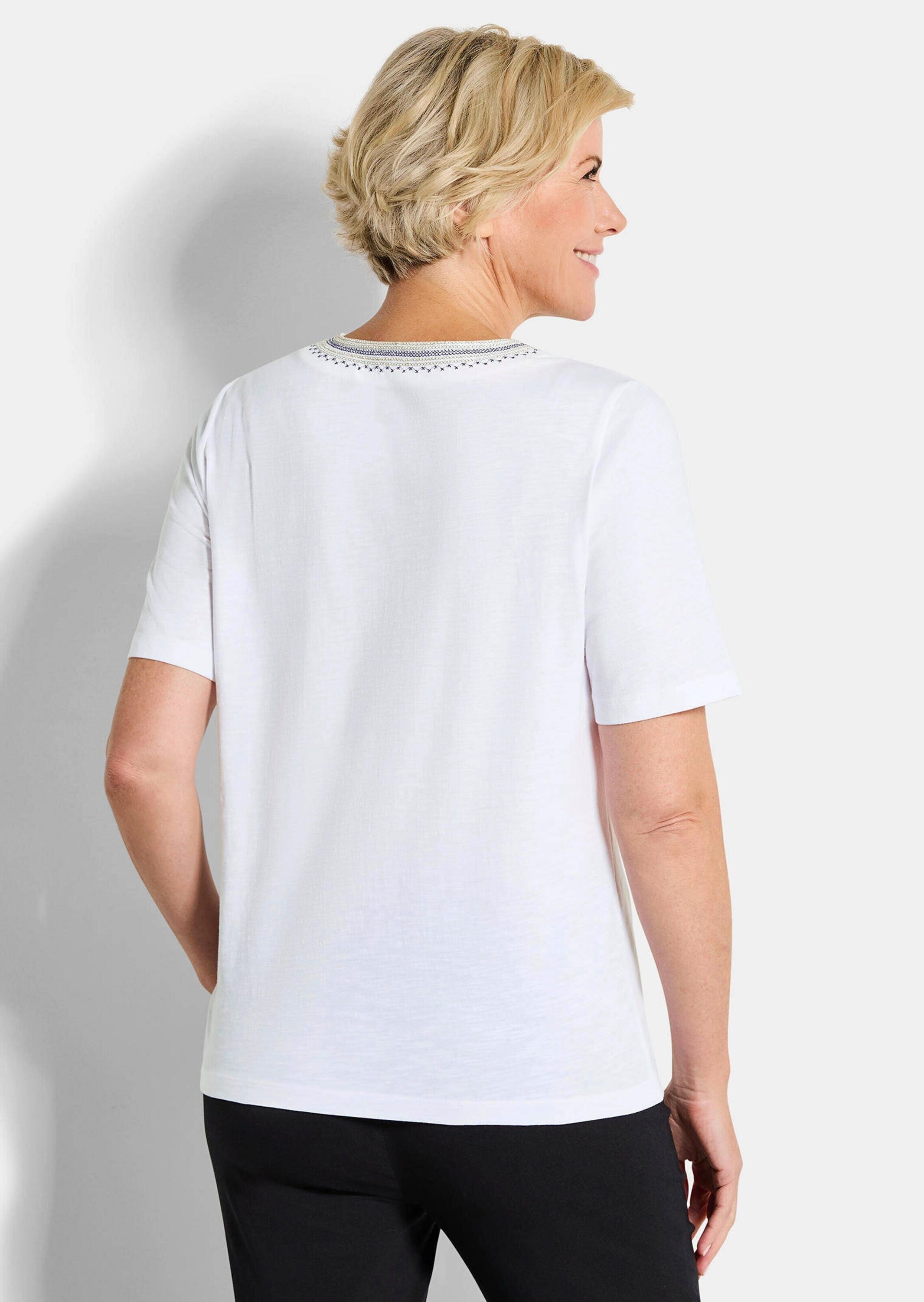 GOLDNER Kurzarmshirt »Baumwollshirt mit edler Stickerei« dekorative Stickerei am Ausschnitt