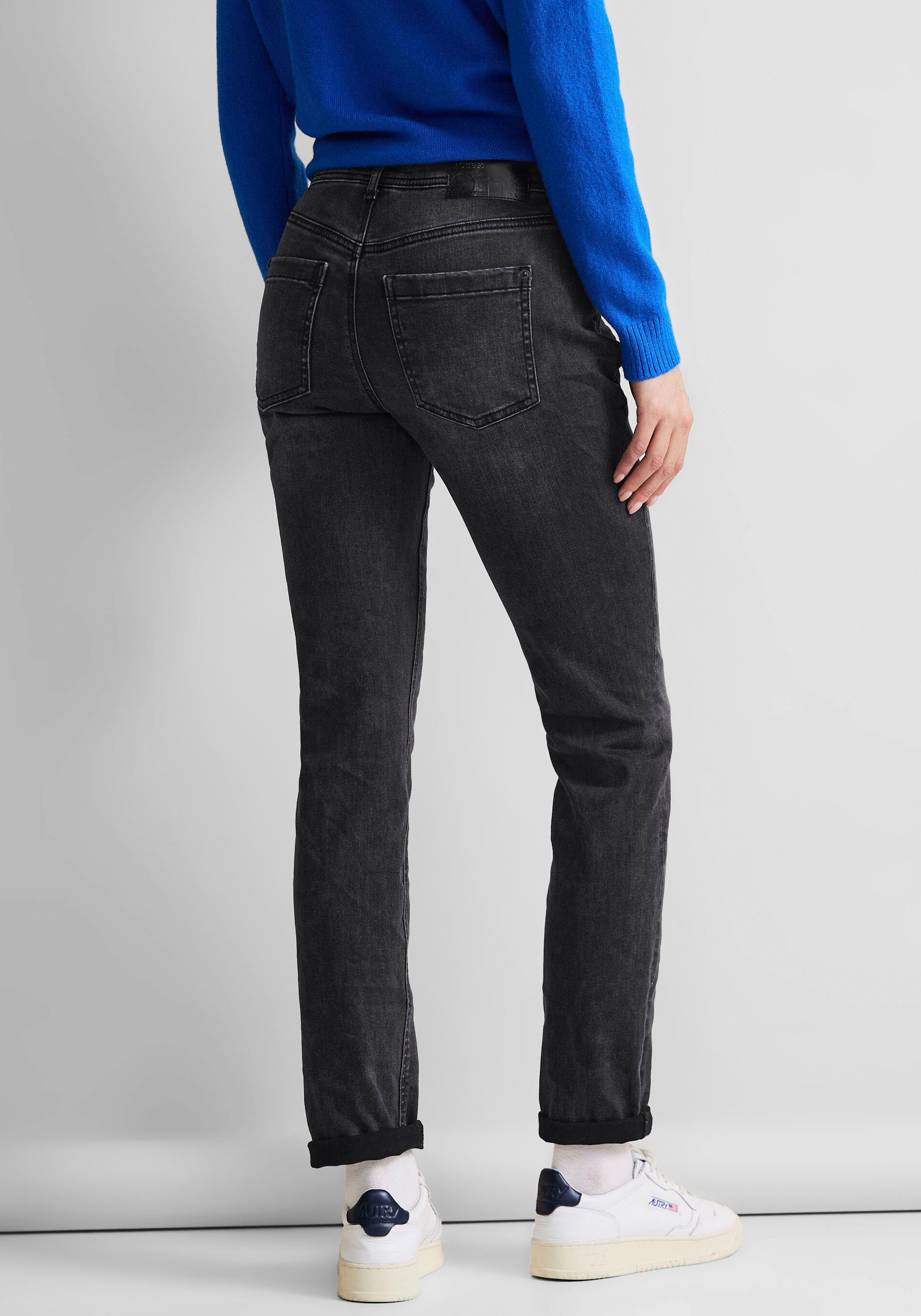 online ONE Slim-fit-Jeans, STREET Fünf-Pocket-Stil bei im OTTO