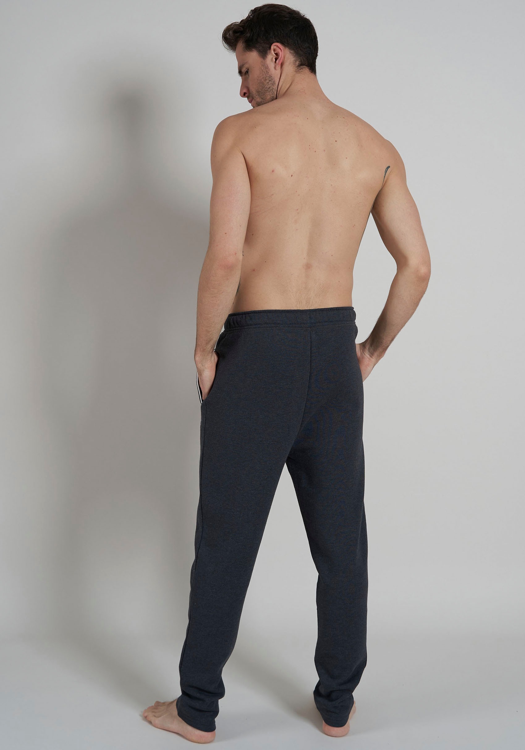 bugatti Pyjamahose, (1 tlg.), locker, lässig, mit Seitentaschen, bequem, weich, wärmend, Baumwollmix