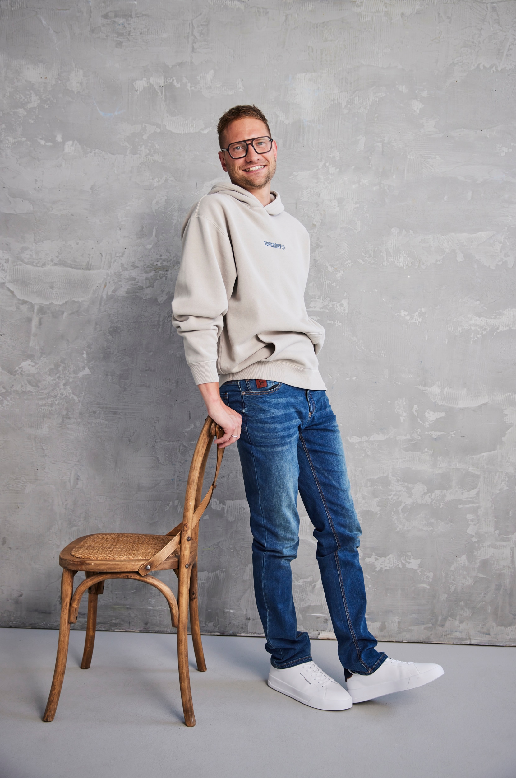 Bruno Banani Straight-Jeans »Hutch«, gerade Beinform, teilweise mit modischen Destroyed-Effekten