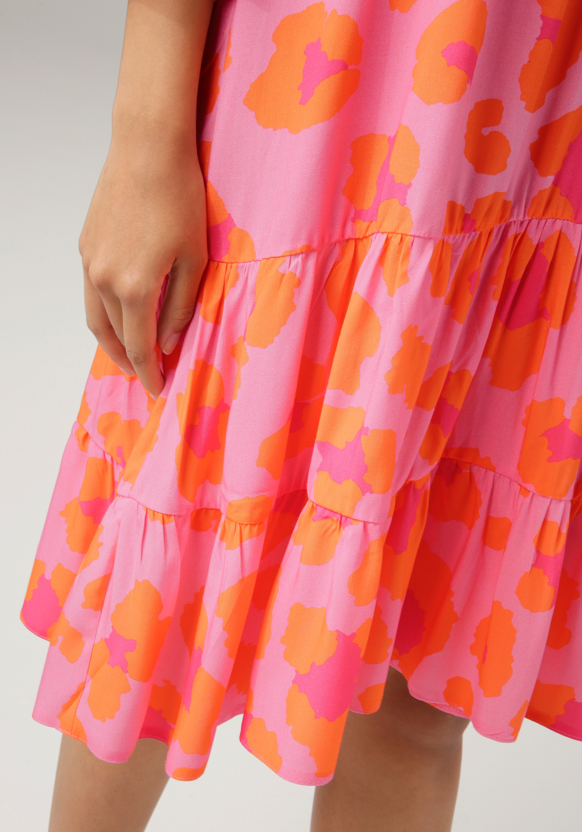Aniston CASUAL Tunikakleid, mit farbenfrohen, bestellen graphischen Blüten bei OTTO bedruckt
