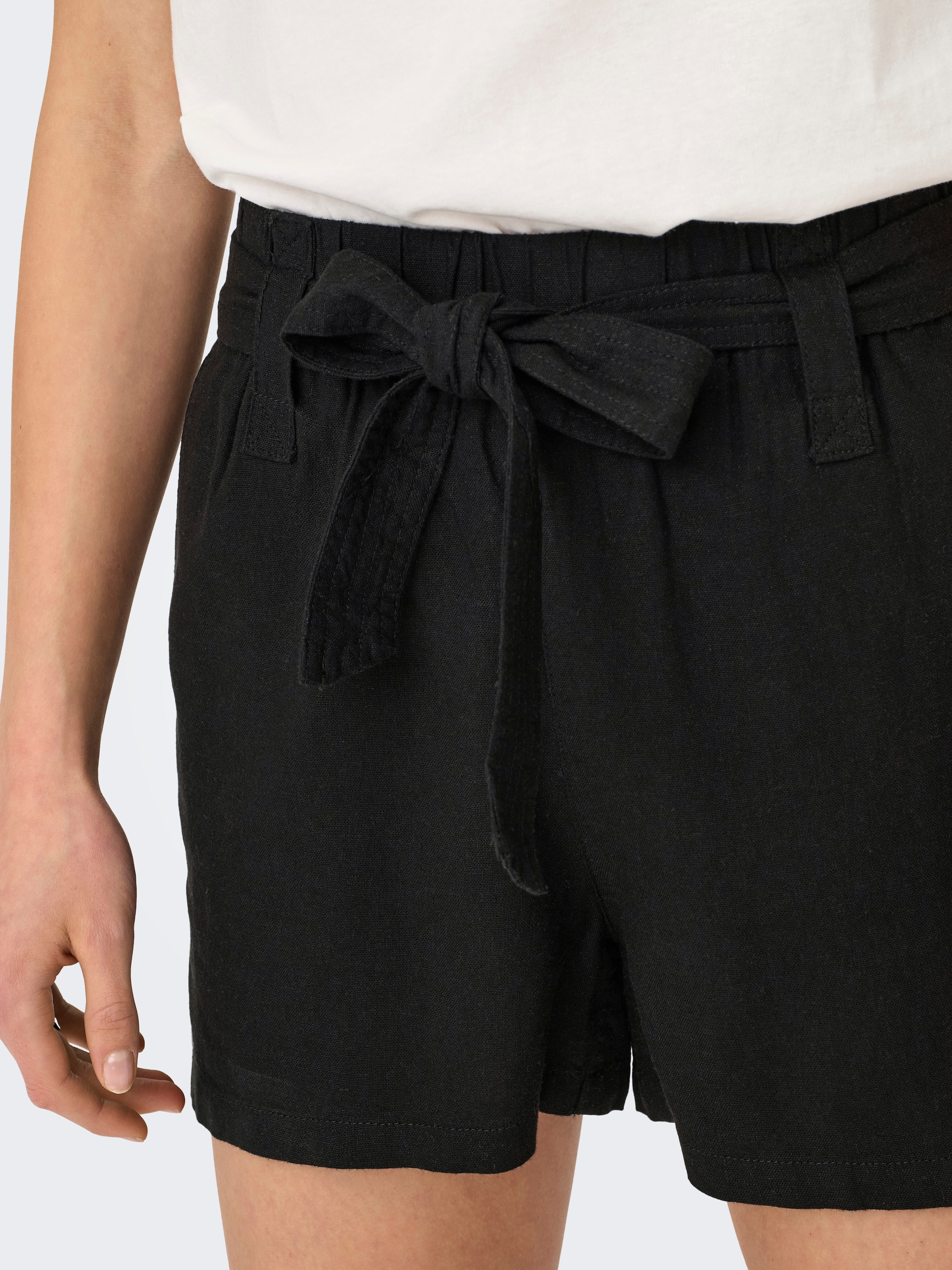 ONLY Shorts »ONLCARO HW LINEN BL BELT SHORTS CC PNT«, mit Leinen