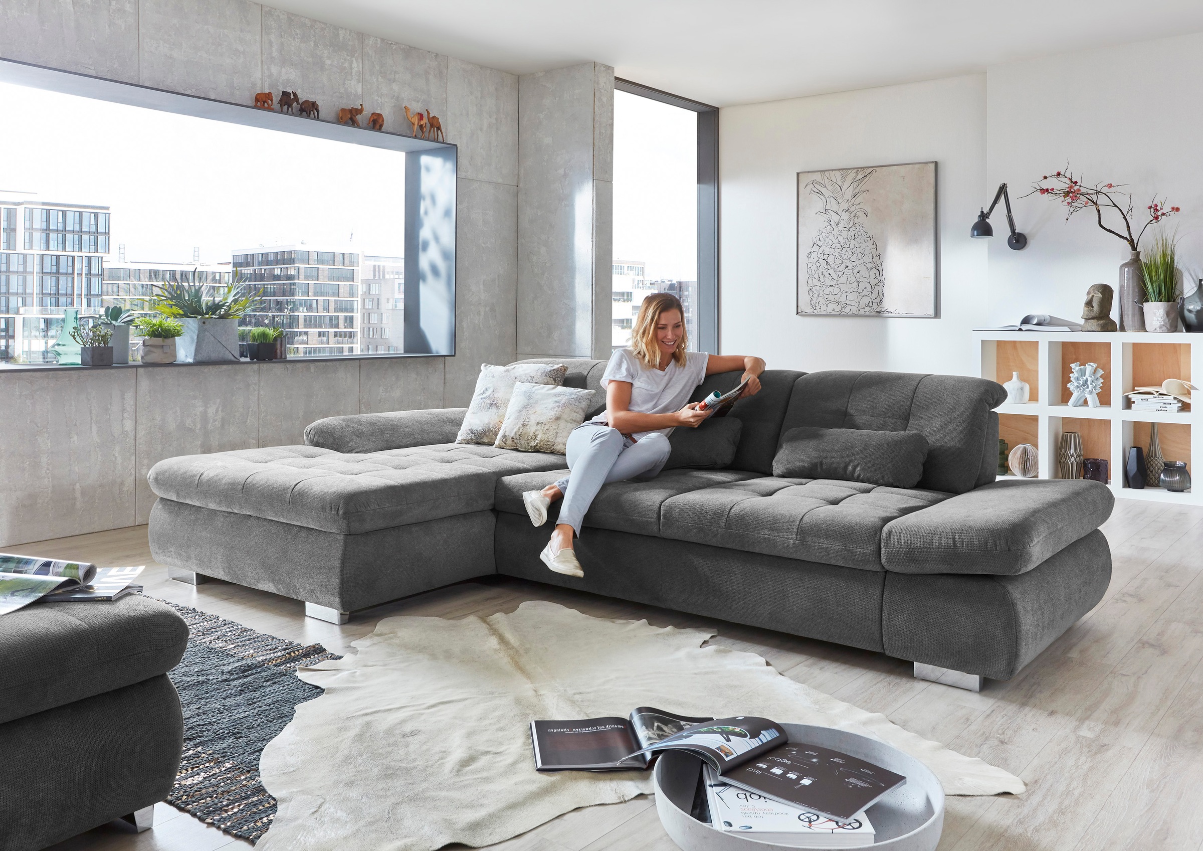 Die PlanBar Ecksofa »MP-IN17004 L-Form«, wahlweise mit Bettfunktion, Sitztiefen- und Kopfteilverstellung