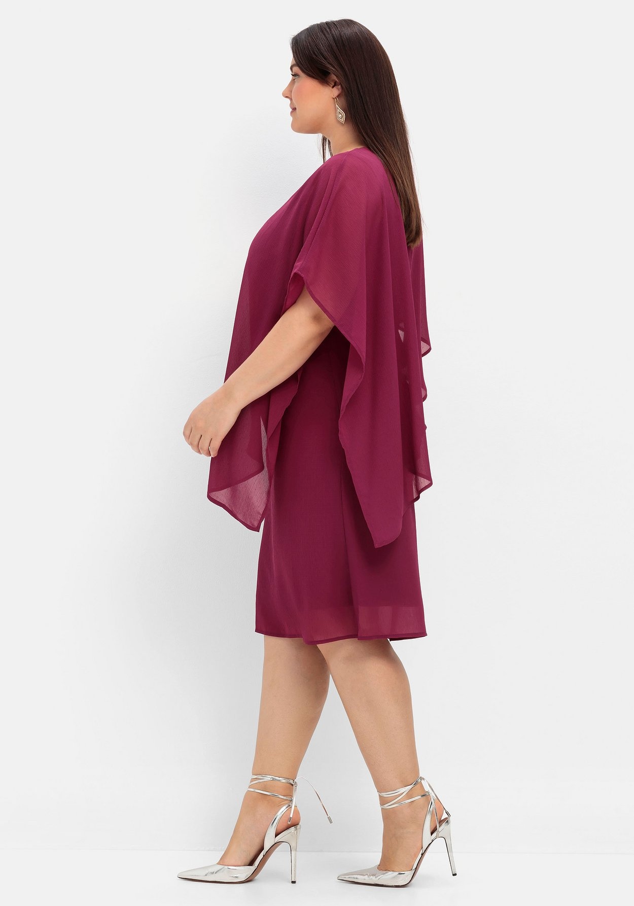 Sheego Cocktailkleid »Cocktailkleid mit asymetrischem Cape«, mit asymetrischem Cape