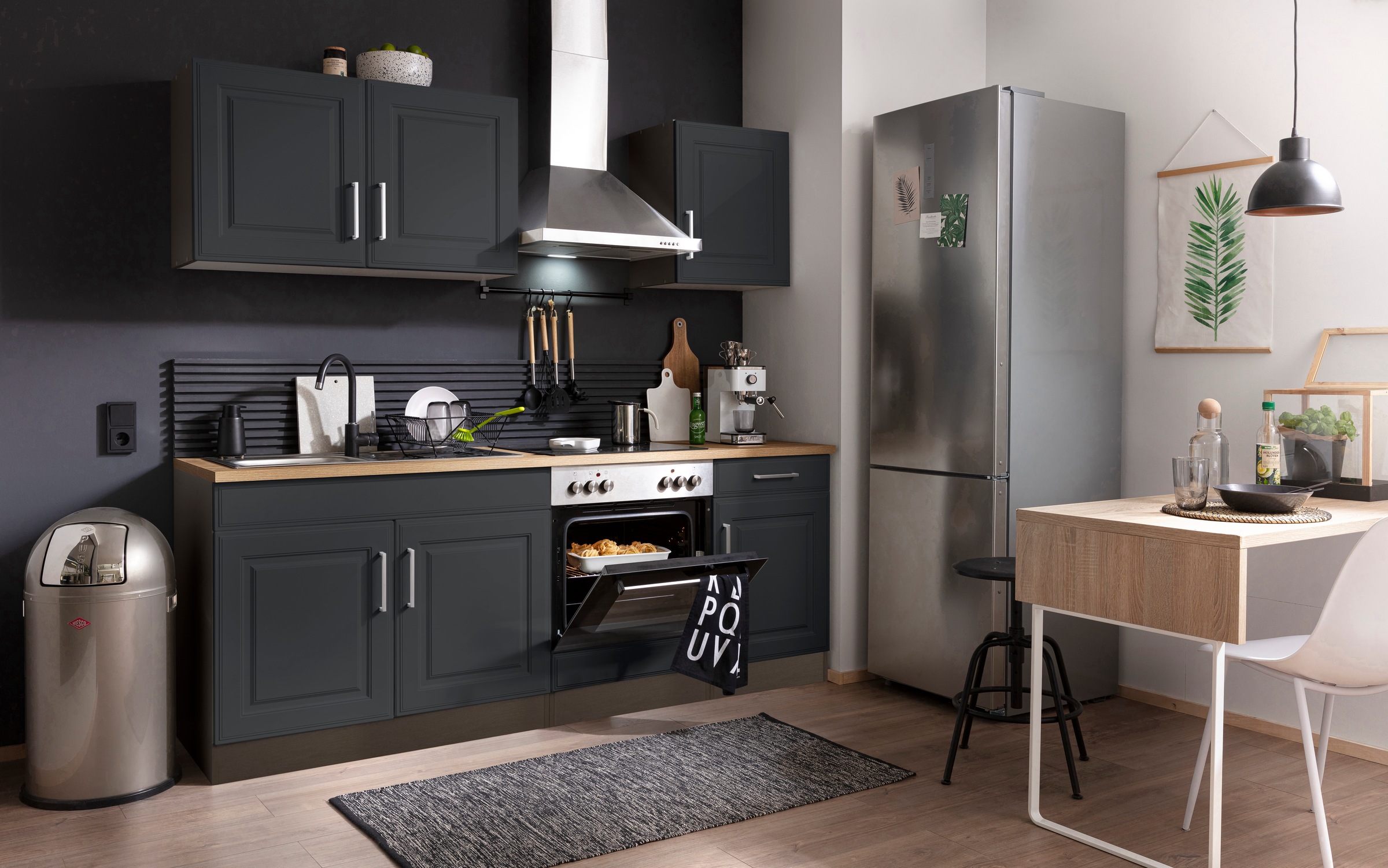 HELD MÖBEL Küchenzeile »Stockholm«, Breite 210 cm, mit hochwertigen MDF Fronten im Landhaus-Stil