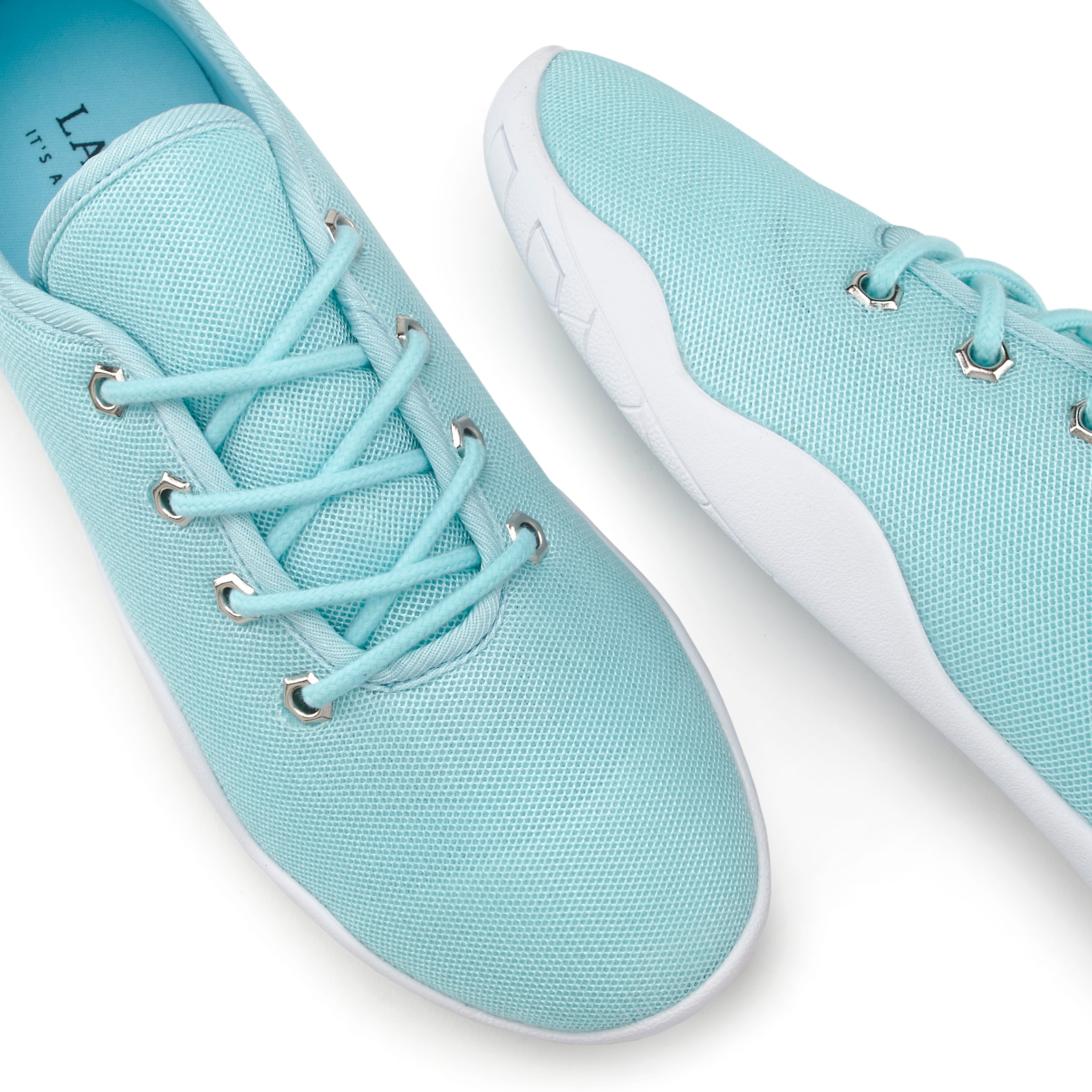 LASCANA Sneaker, mit ultraflache Sohle, superleicht, Schnürhalbschuhe, Unisex VEGAN