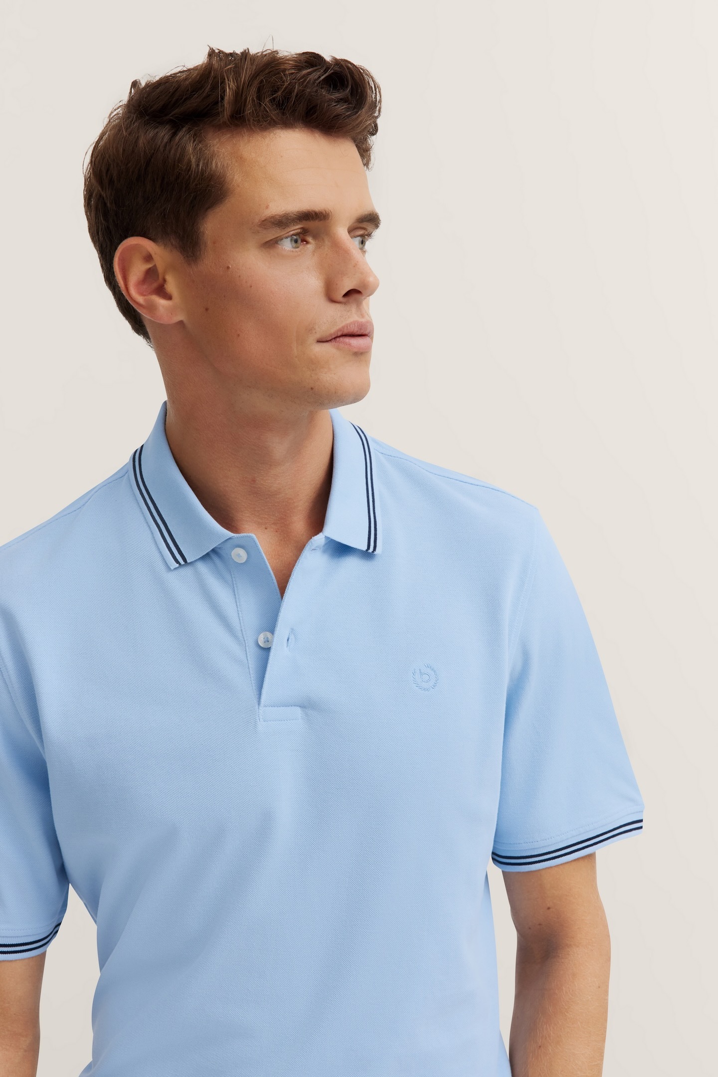 bugatti Poloshirt, mit Kontraststreifen und Bruststickerei