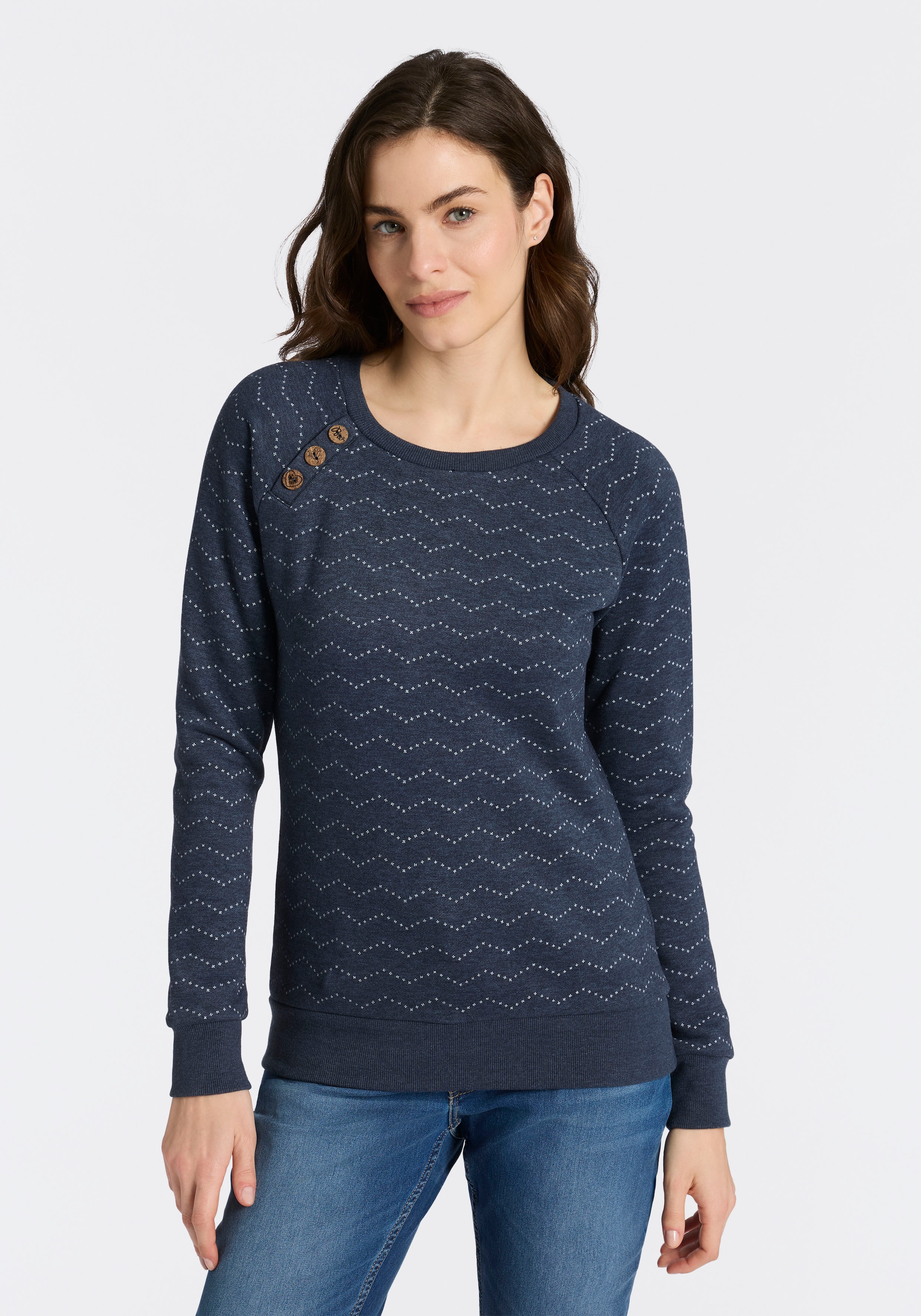 Ragwear Sweatshirt »DARIA ZIG ZAG O«, mit Zierknöpfen am Ausschnitt
