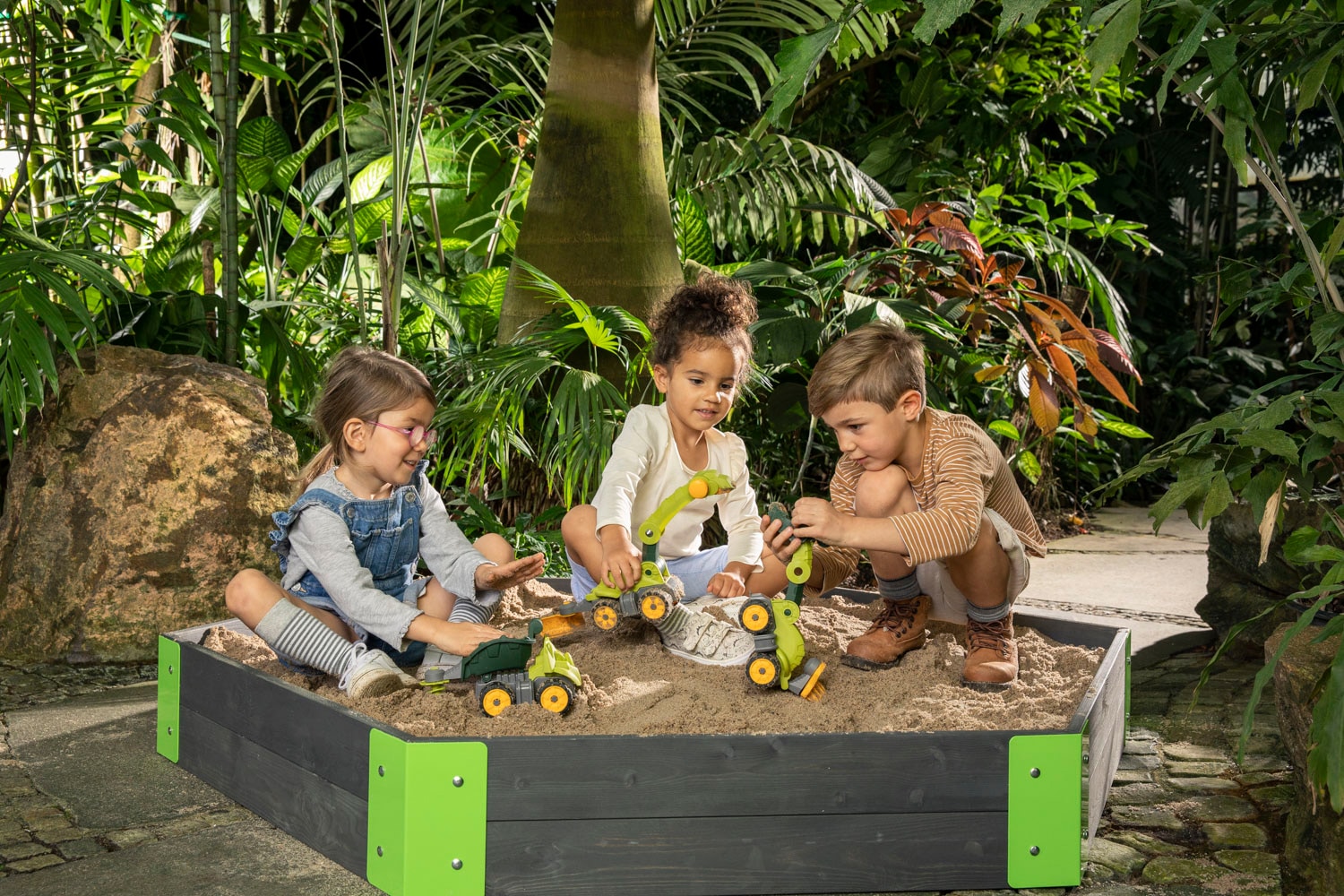 BIG Spielzeug-Kipper »Power Worker Mini Dino Triceratops«, Made in Germany