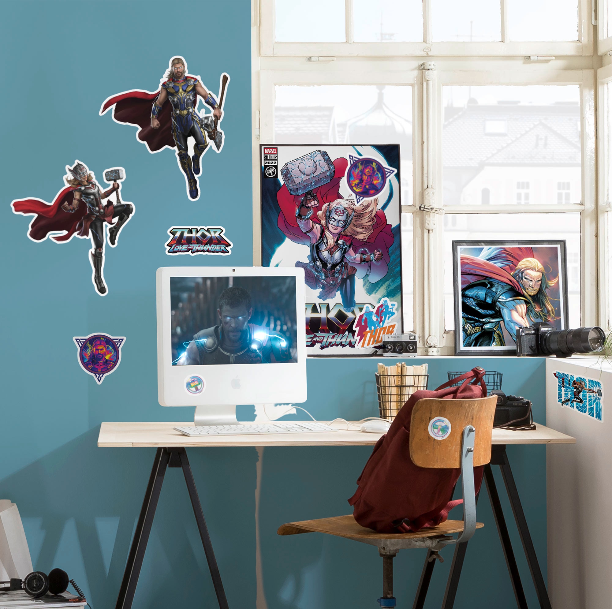 Komar Wandtattoo »Frozen Sisters - Größe 50 x 70 cm«, (8 St.), selbstklebend, Wandsticker, Kinderzimmer