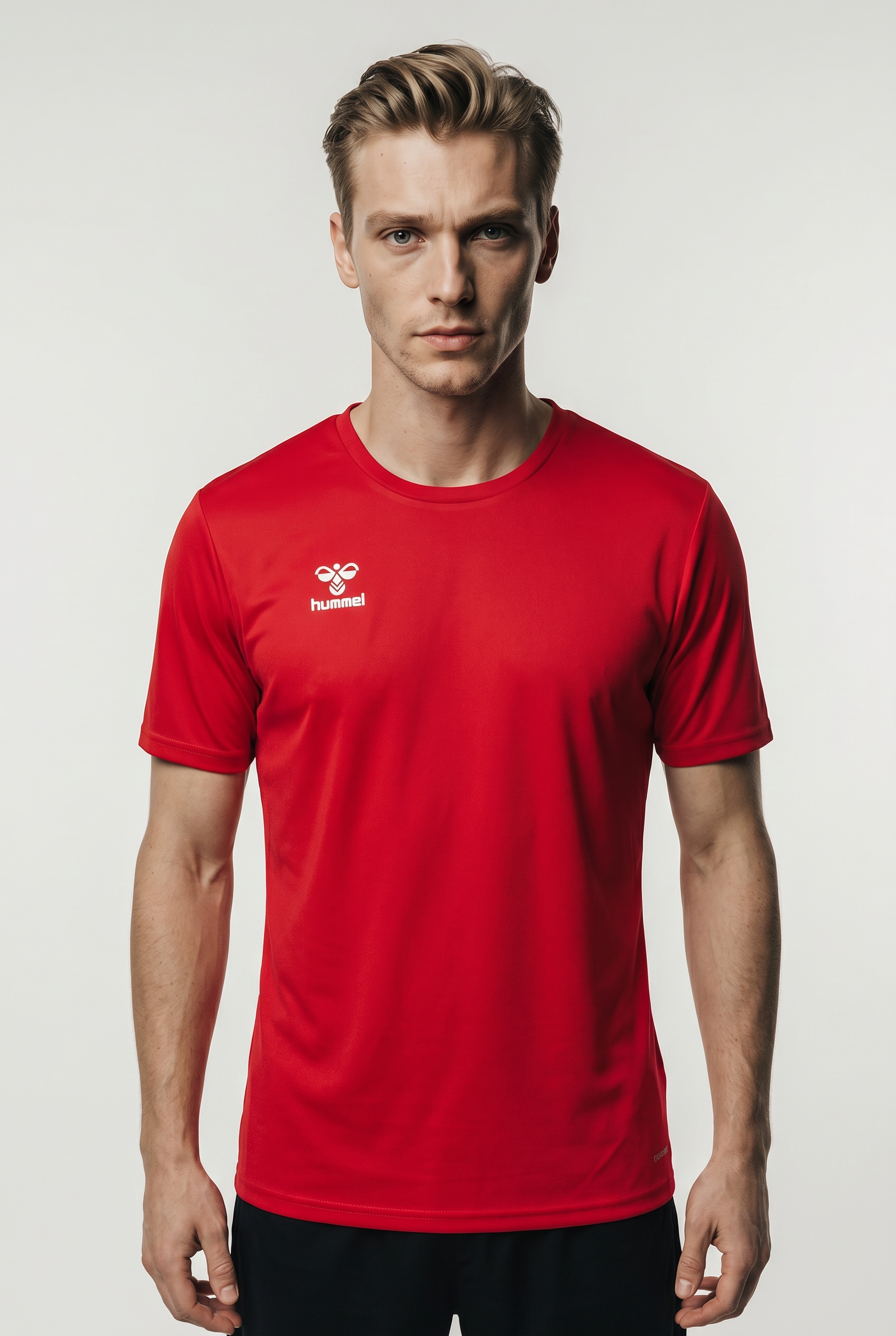 hummel Trainingsshirt »HMLESSENTIAL JERSEY S/S« sportliche Passform, Kurzarm, schnell trocknend, atmungsaktiv