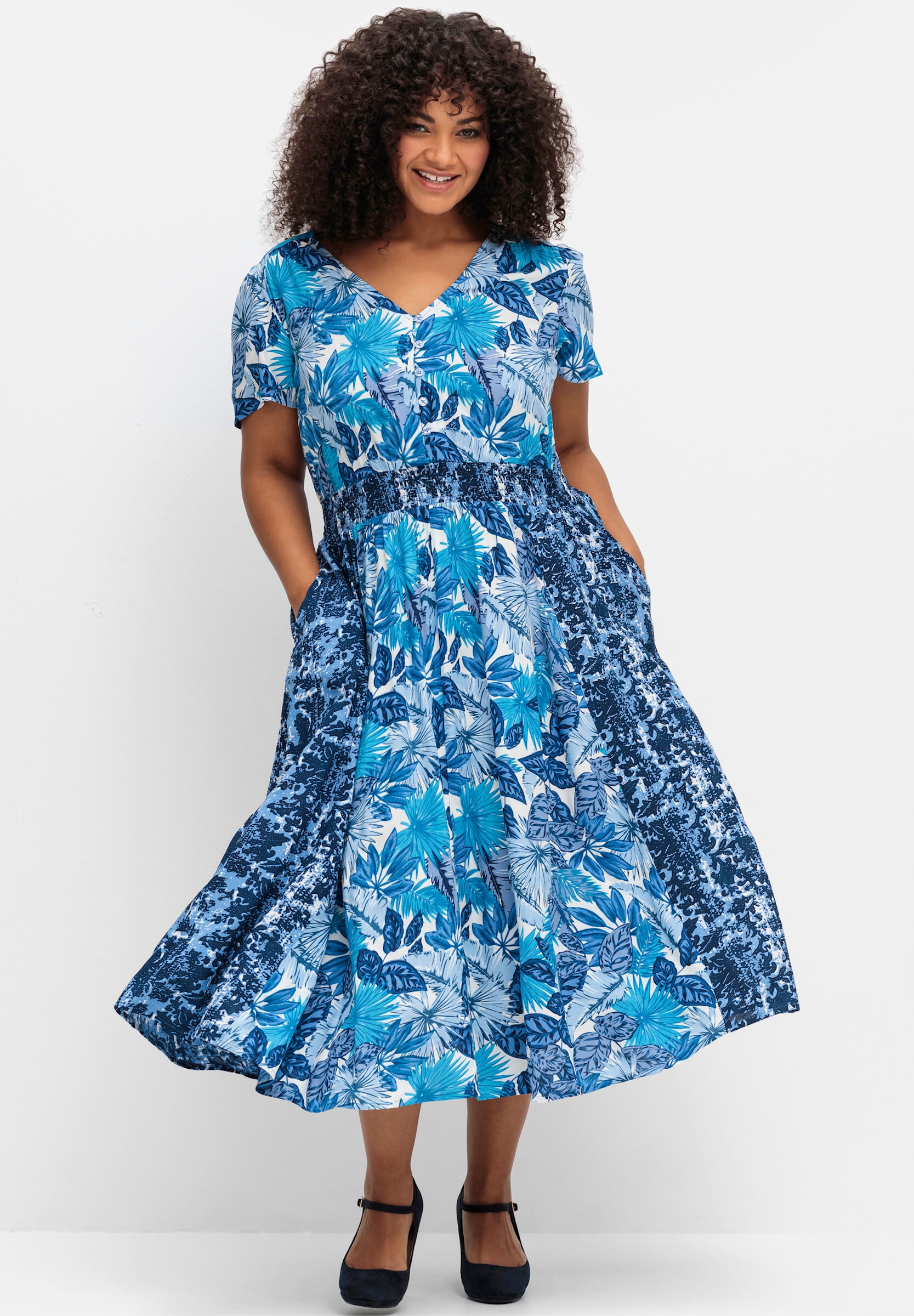 sheego by Joe Browns Jerseykleid »Kleid Druckkleid mit Smokbund in der Taille« Ohne Tasche im Mustermix, mit weitem Rock