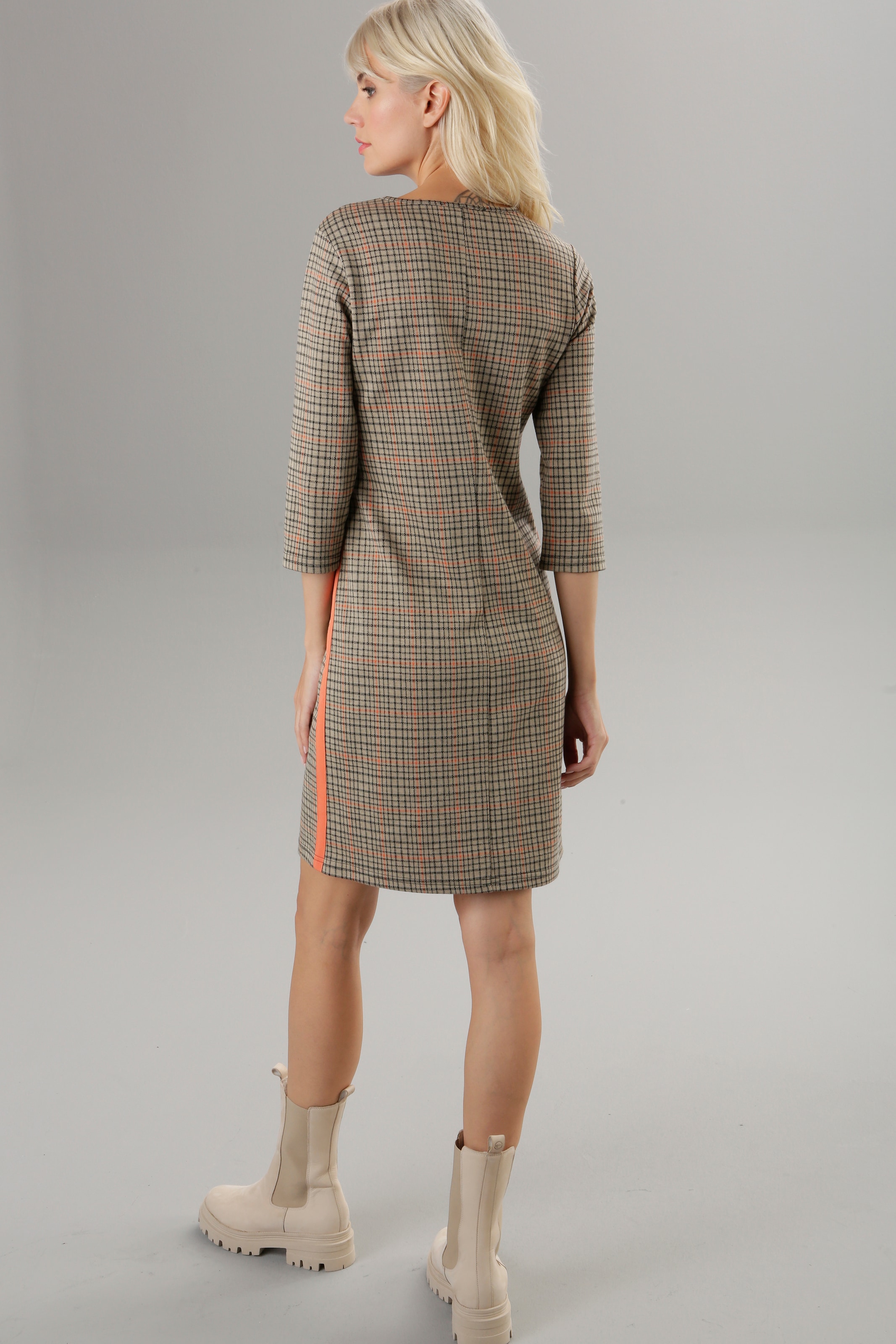 Aniston SELECTED Jerseykleid, Zierbändern OTTO online bei mit orangefarbenen