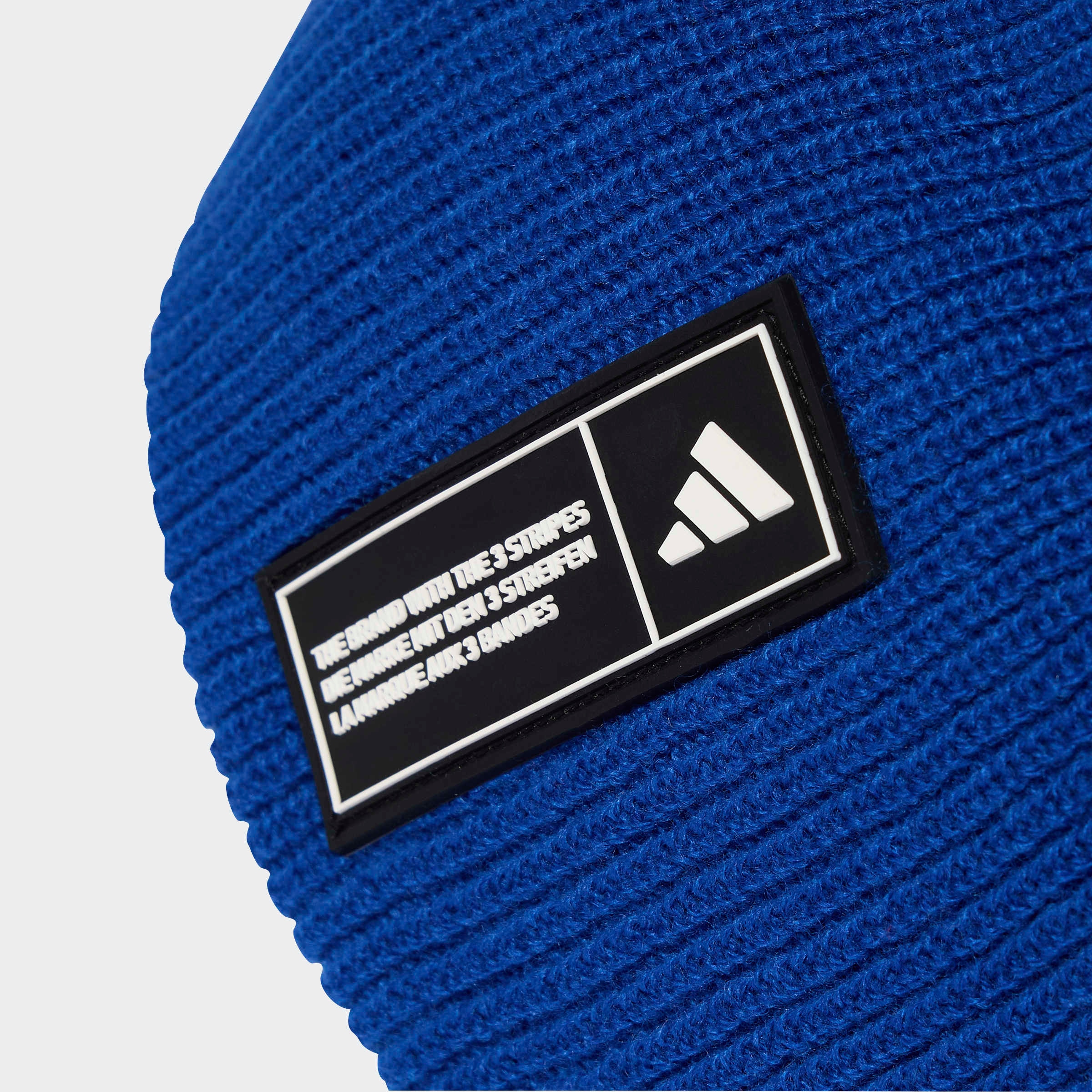 adidas Sportswear Beanie »ESSENTIALS LABEL BEANIE« für Erwachsene, sportlicher Stil, aus Polyacryl