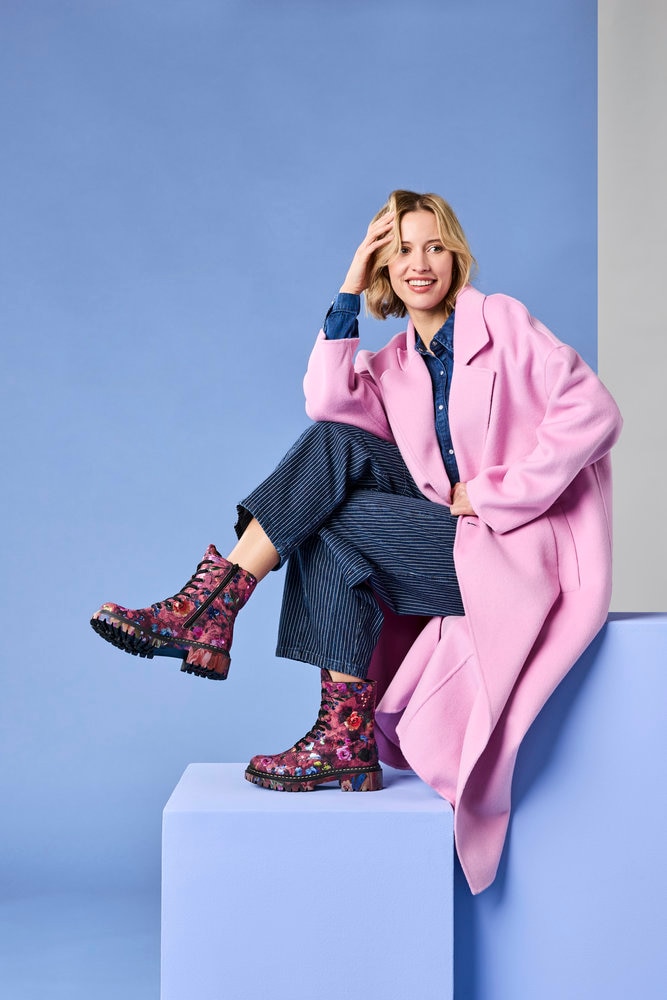 Rieker Schnürboots  Schnürstiefelette, Profilsohle, in veganer Verarbeitung