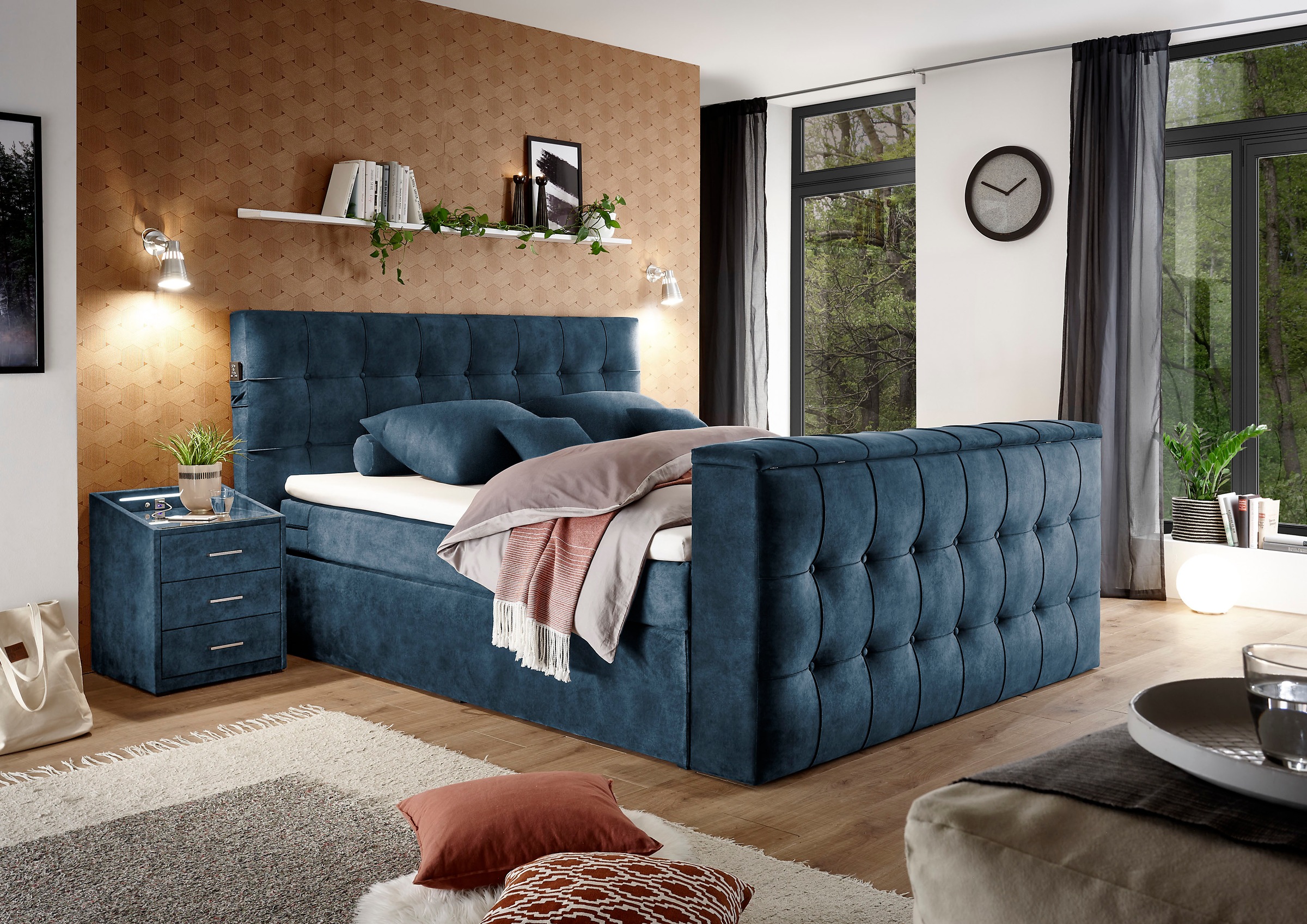 set one by Musterring Boxspringbett »Richmond«, mit Duo-Matratze (H2/H3), versenkbarer TV-Halterung (bis 40 Zoll) und Fernbedienung. Wahlweise mit/ohne Bettkasten
