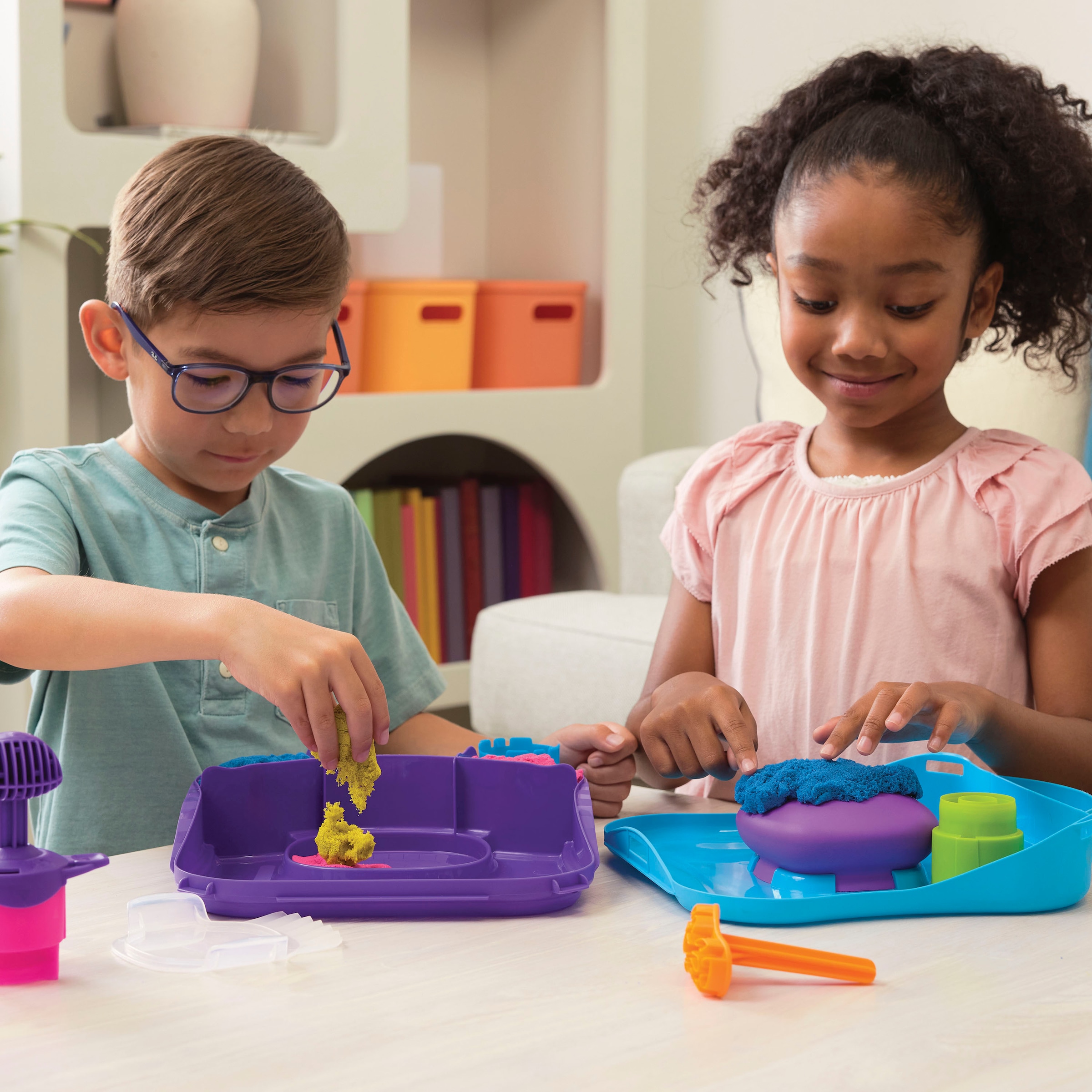 Spin Master Kreativset »Kinetic Sand - Squishmotion Set 453 g«