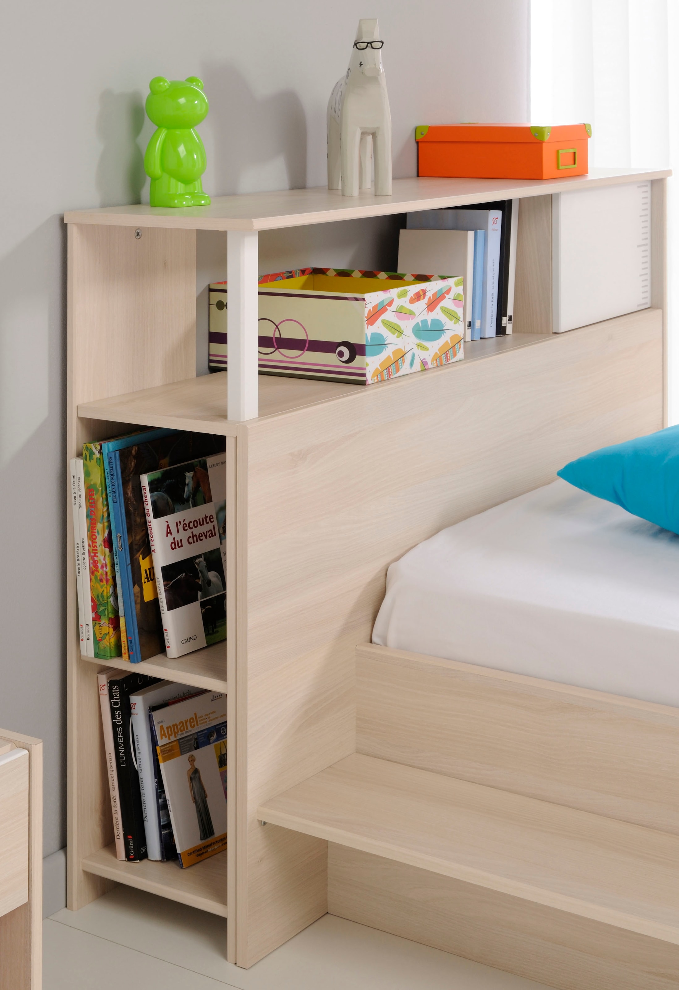 Parisot Jugendzimmer-Set »Charly 11«, (Set, 4 tlg., Bett mit Anstellregal, Nachttisch, und Schreibtisch), mit einem Schreibtisch