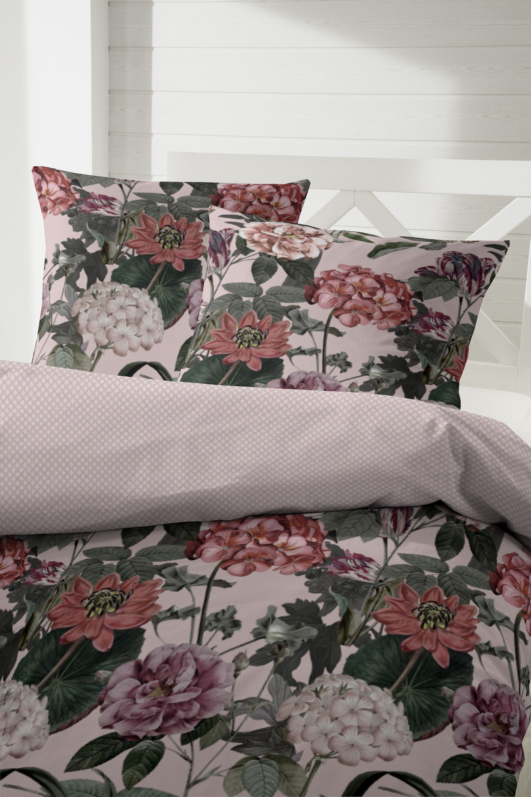 Primera Bettwäsche »Mako-Satin Bettwäsche "Blümerant"«, Mit großen Blumen