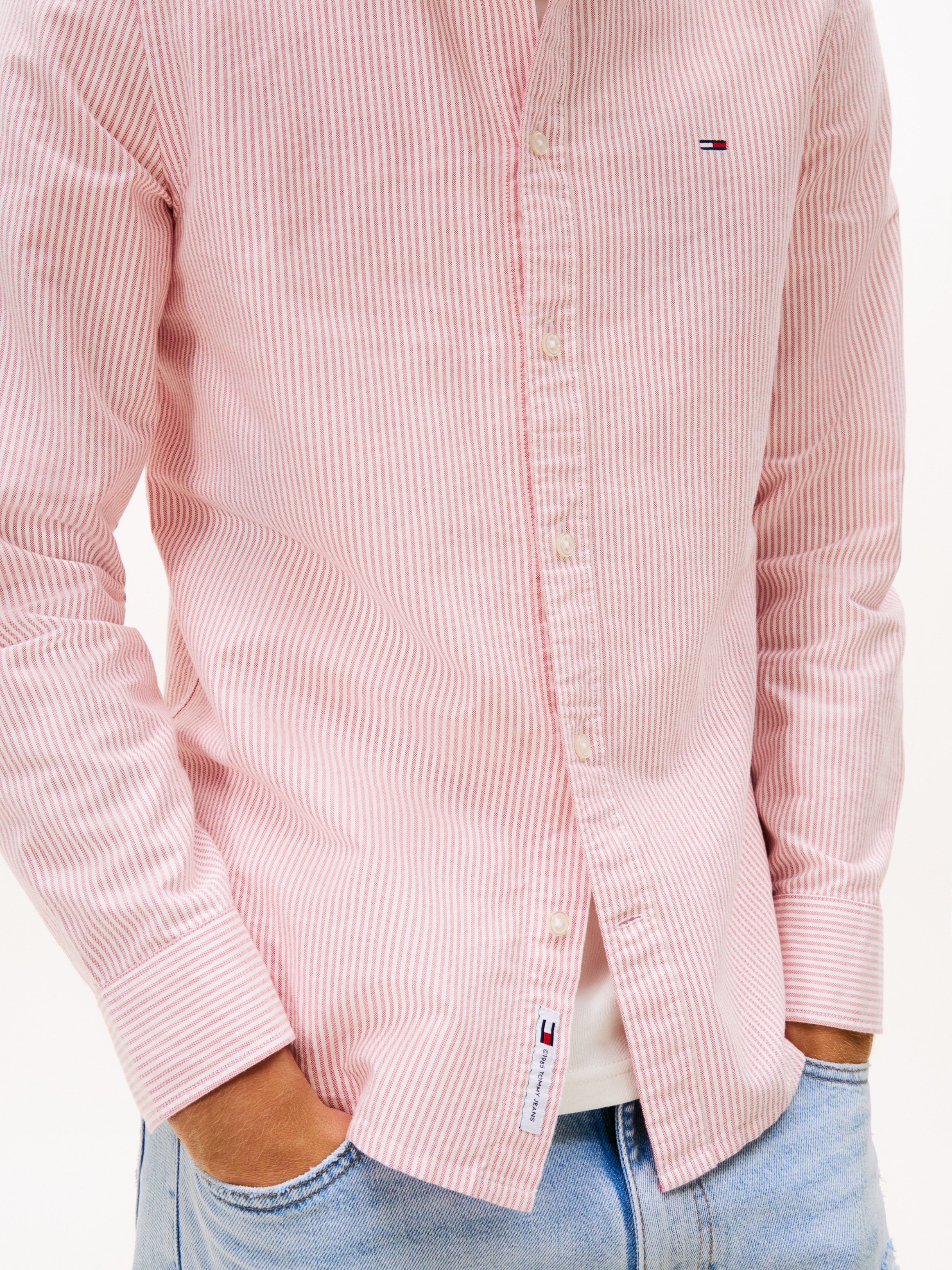 Tommy Jeans Langarmhemd »TJM SLIM STRIPE OXFORD SHIRT EXT« Mit Button-Down-Kragen