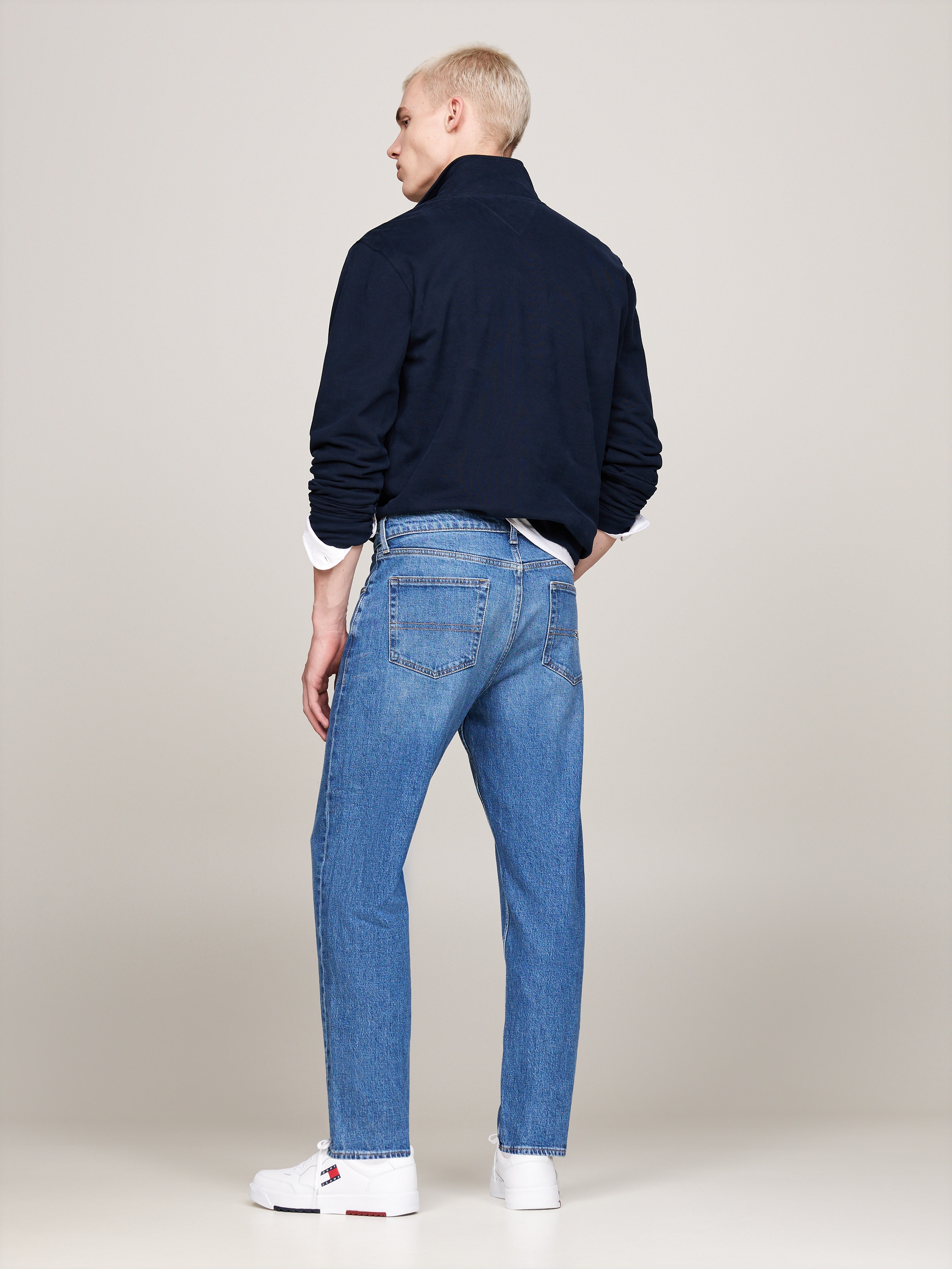 Tommy Jeans Tapered-fit-Jeans »Isaac Relaxed Tapered«