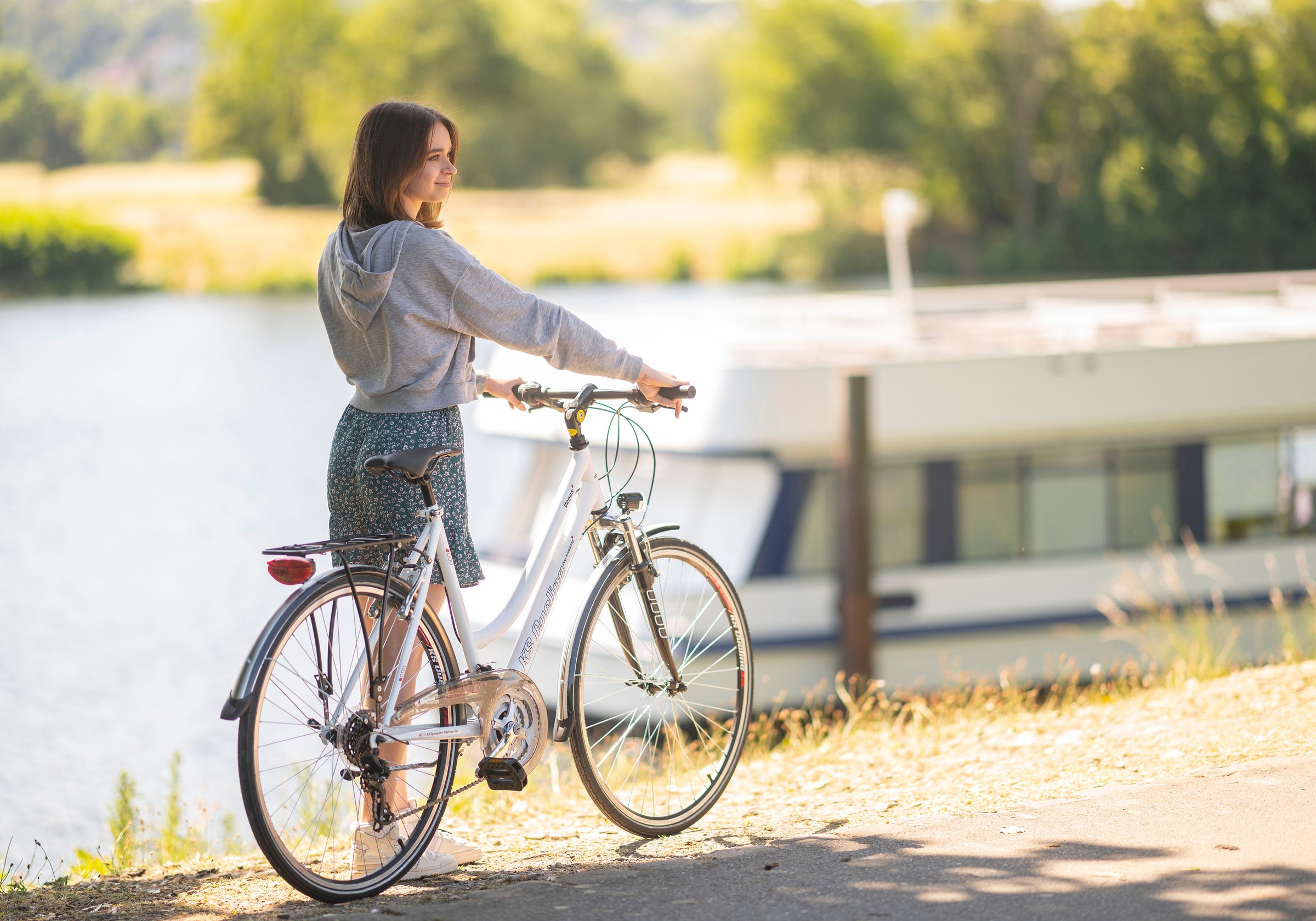 KS Cycling Trekkingrad »Vegas«, 21 Gang, Shimano, Tourney TX Schaltwerk, Kettenschaltung, für Damen, Kettenschaltung