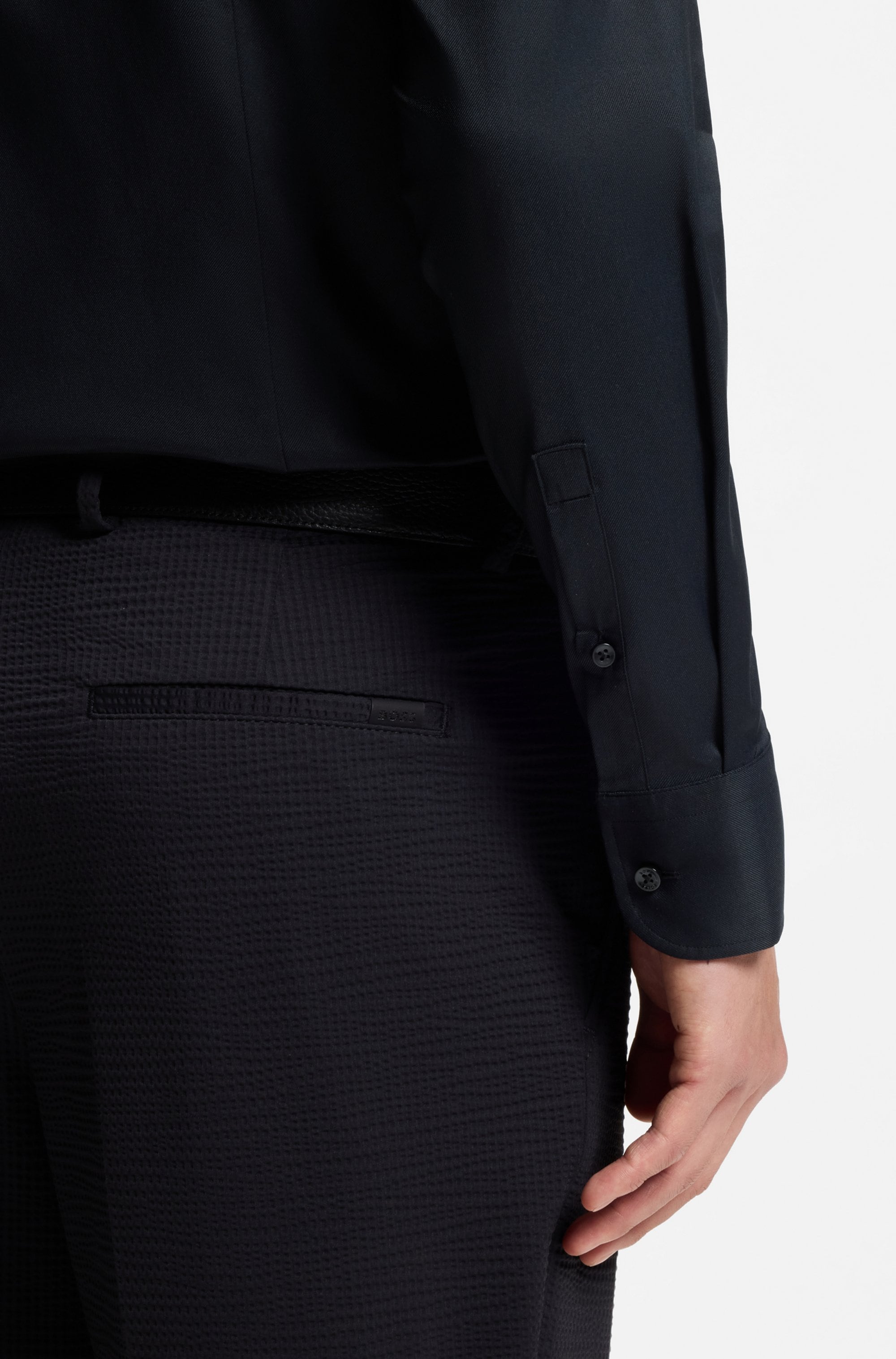 BOSS Businesshemd »HANK« Slim-Fit, aus funktionalem Stretch-Twill, Kentkragen