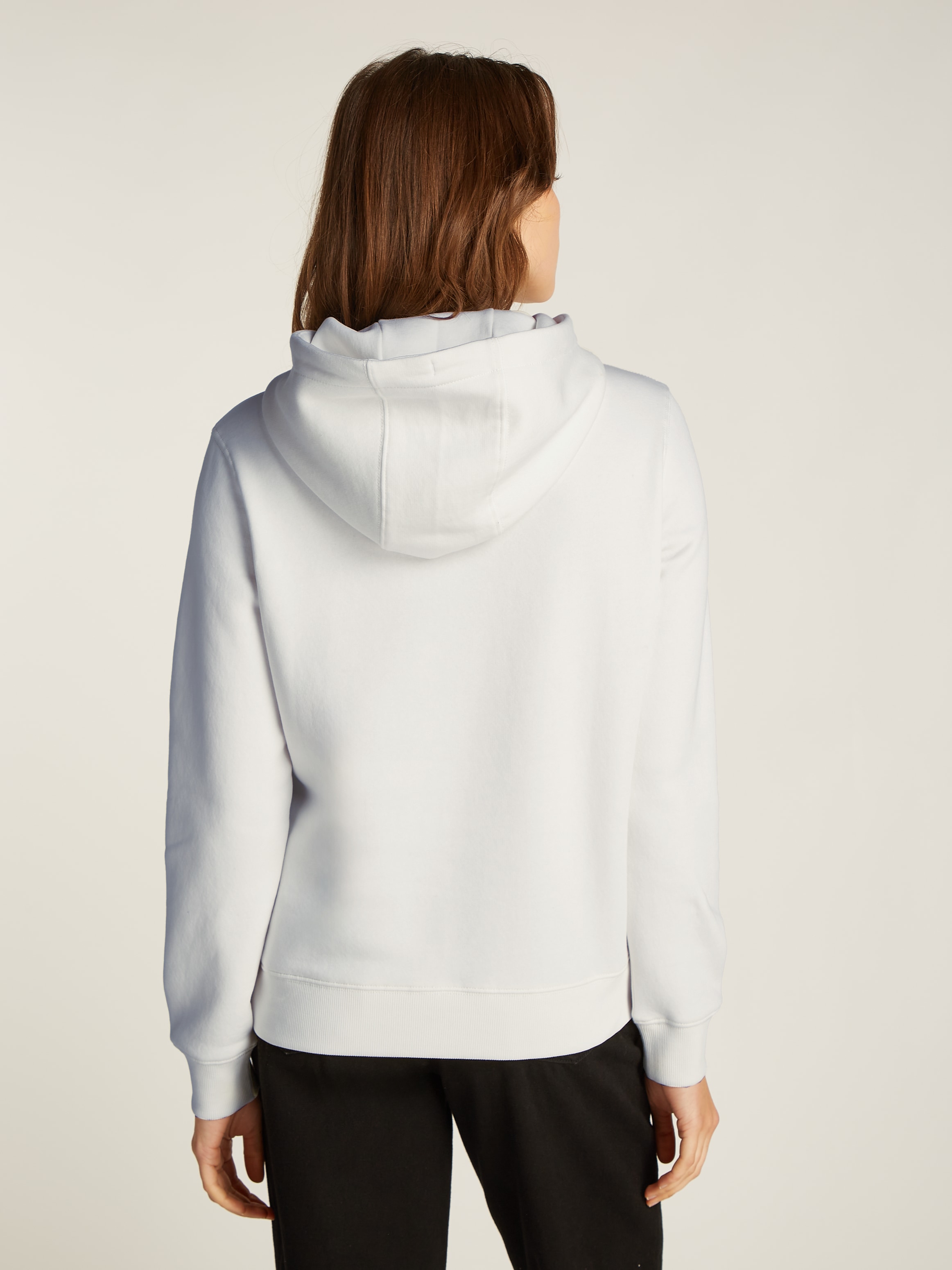 Tommy Jeans Hoodie »TJW REG ESS LOGO HOODIE EXT«, mit Logodruck, Stickerei