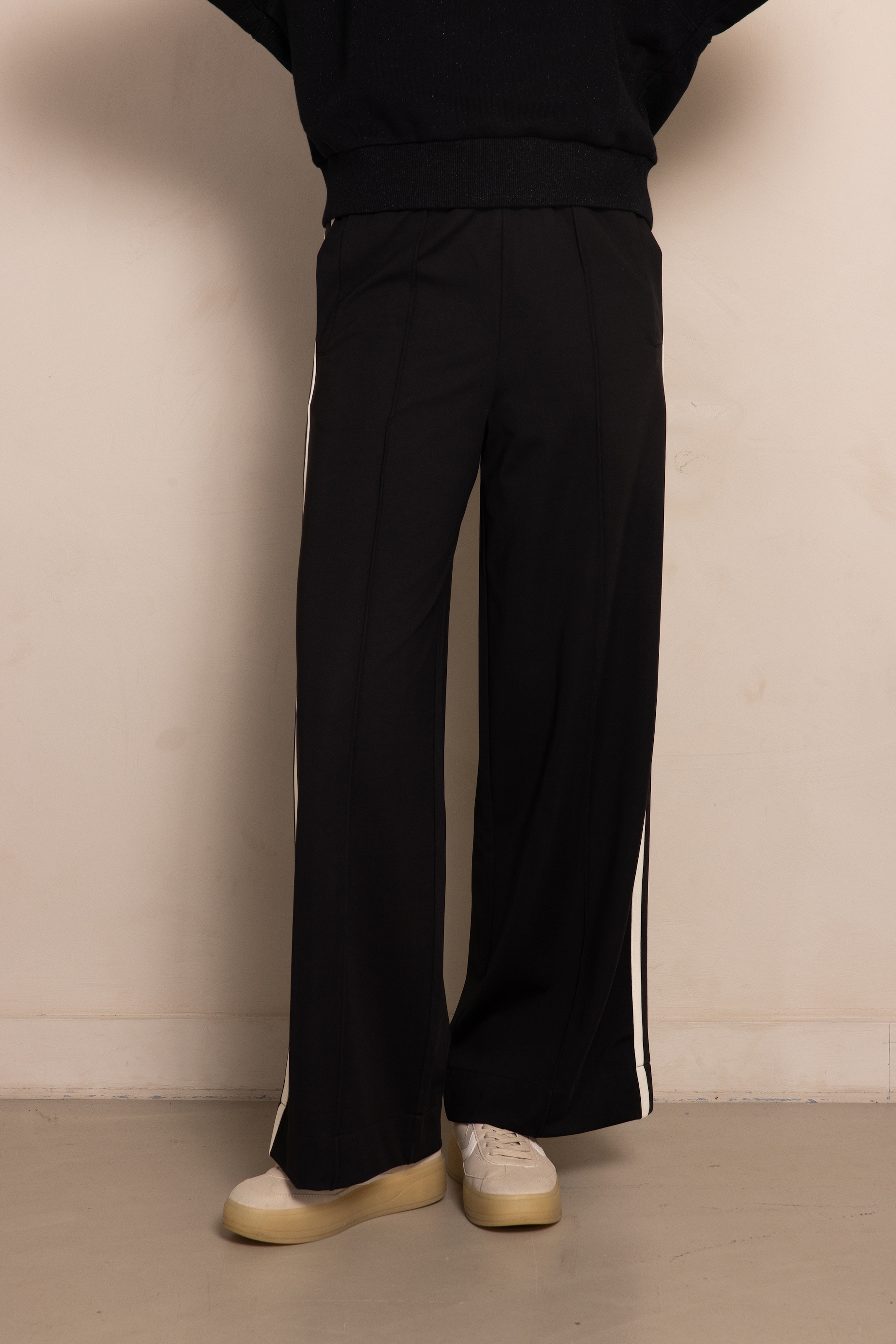 Zhrill Jerseyhose »DEENA«, Wide Leg, Galonstreifen