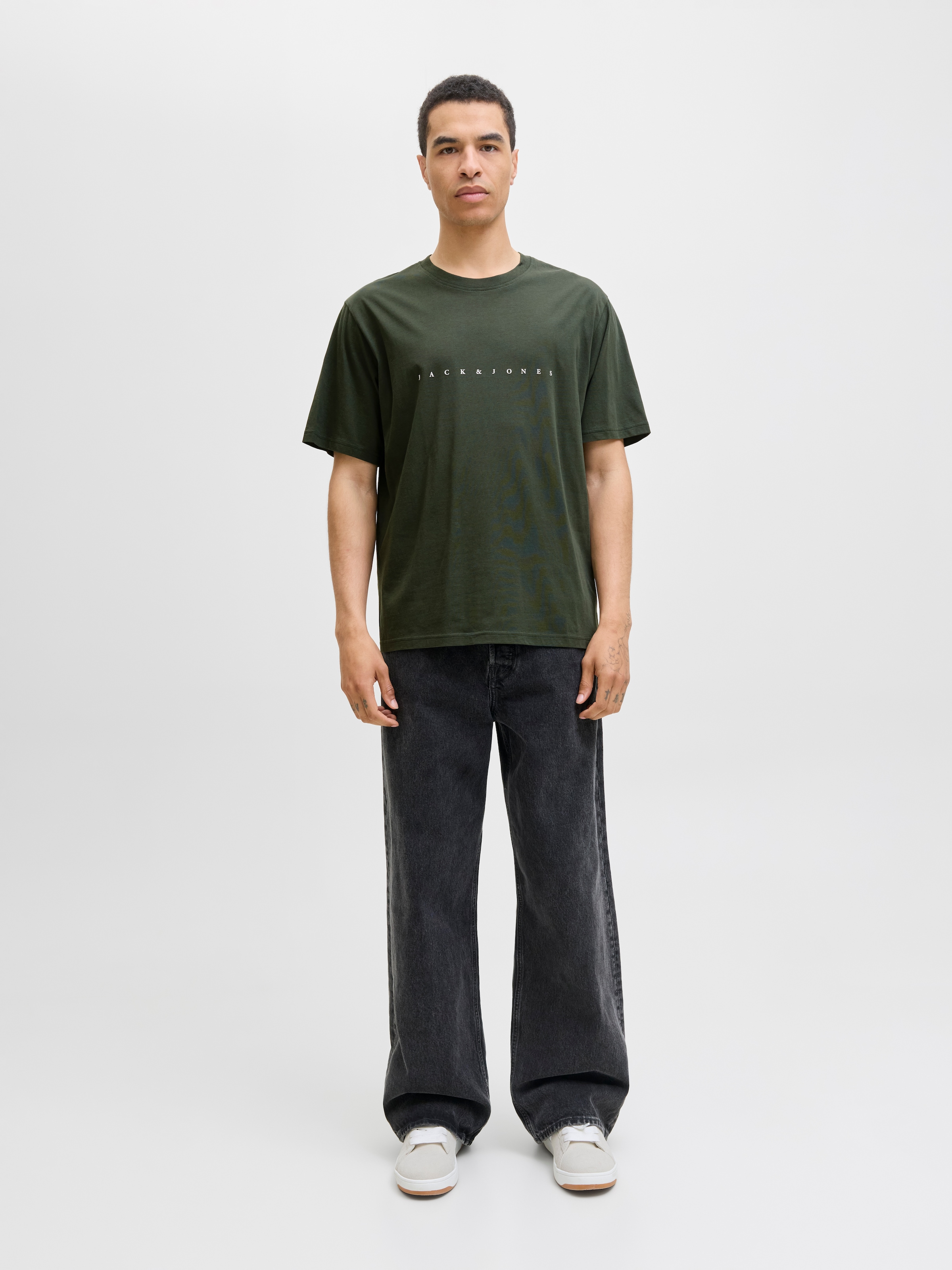 Jack & Jones Rundhalsshirt »JJESTAR JJ TEE SS NOOS«, mit Logo Schriftzug