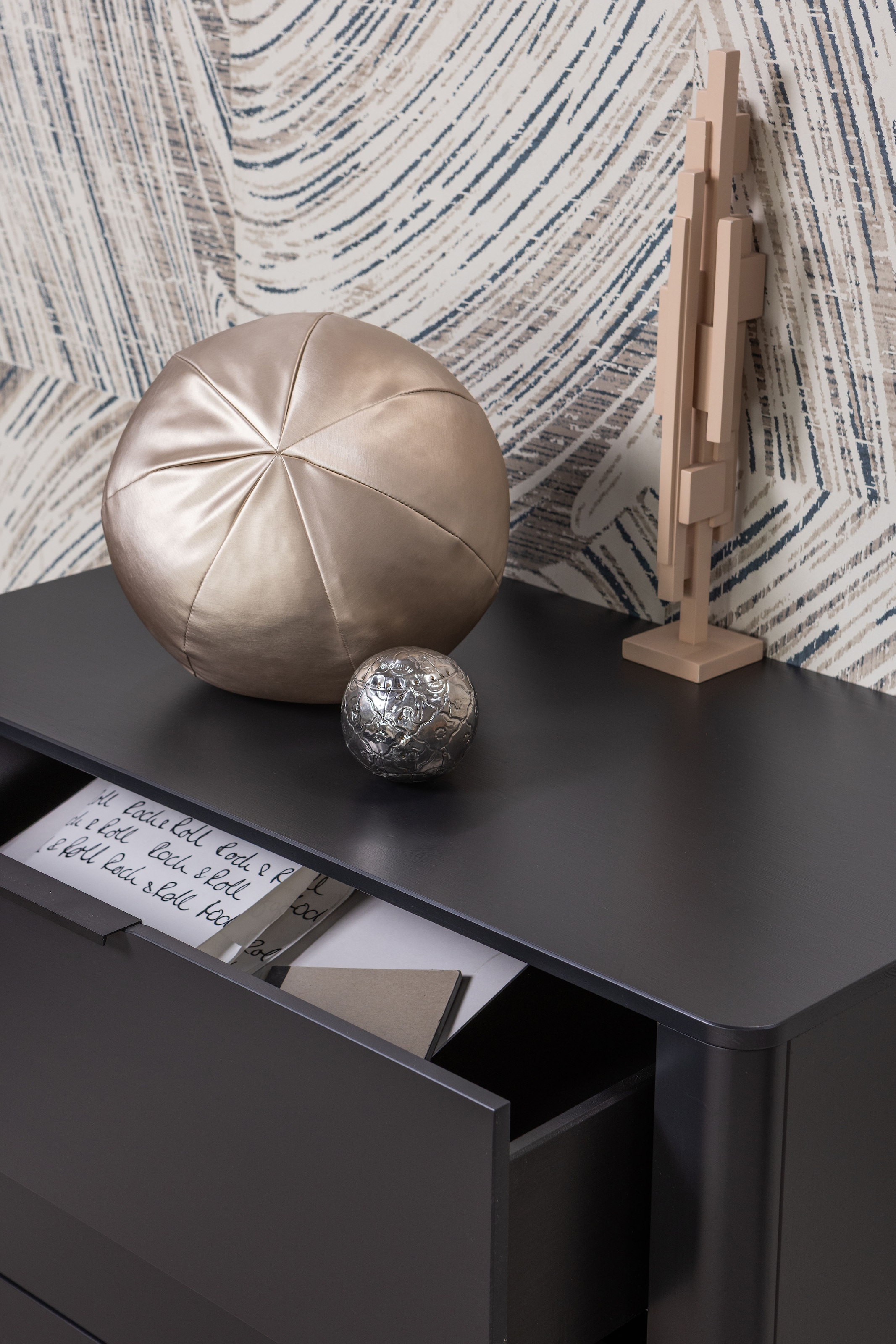 WOOOD Sideboard »Gunnar FSC®-Mix Massivkiefer mit Dämpfung Funktion, 94 x 52 x 93 cm« Tragkraft 15 kg pro Schublade, einfach zu montieren,sichtbare Maserung