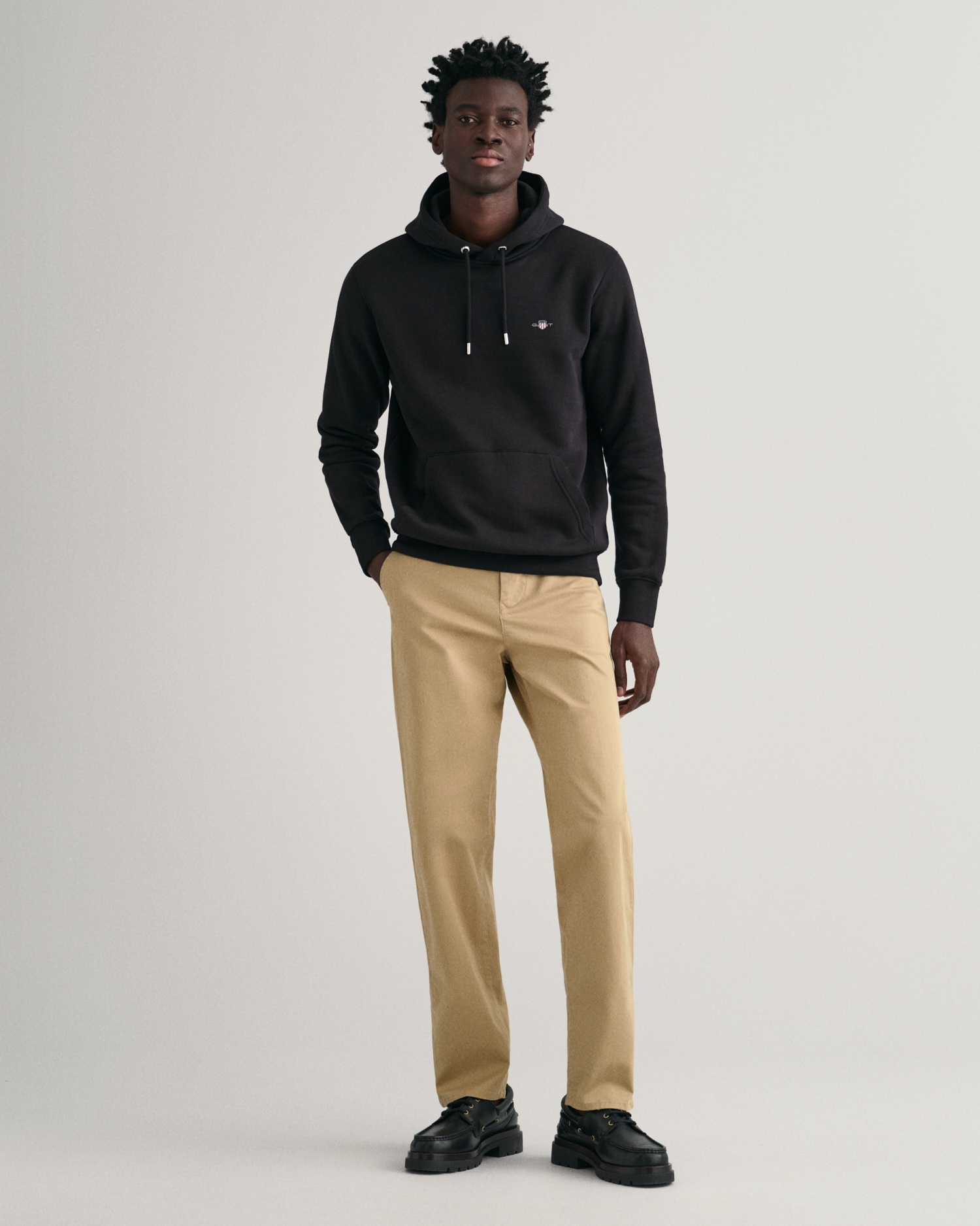 Gant Chinohose »REGULAR TWILL CHINOS«, Regumit gefütterten Seitentaschen