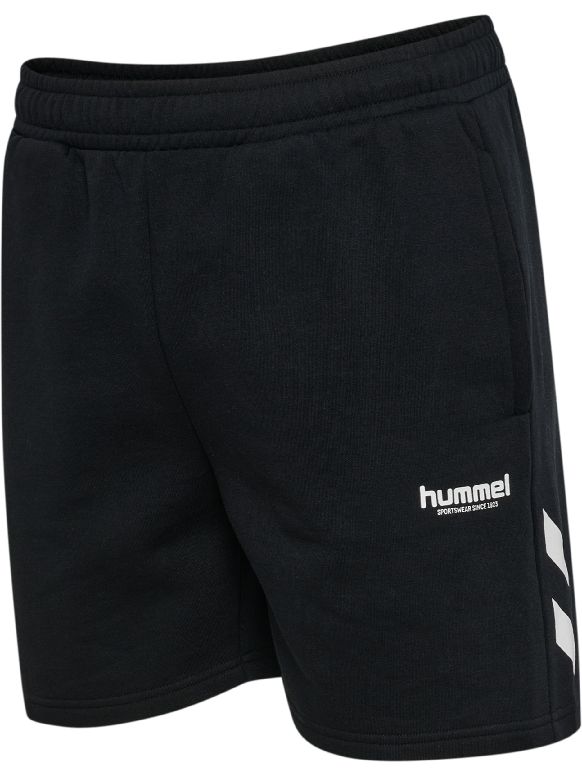 hummel Sweatshorts »HMLLEGACY 2.0 SHORTS«  aus Baumwolle und Polyester, schnelltrocknend, sportlicher Stil