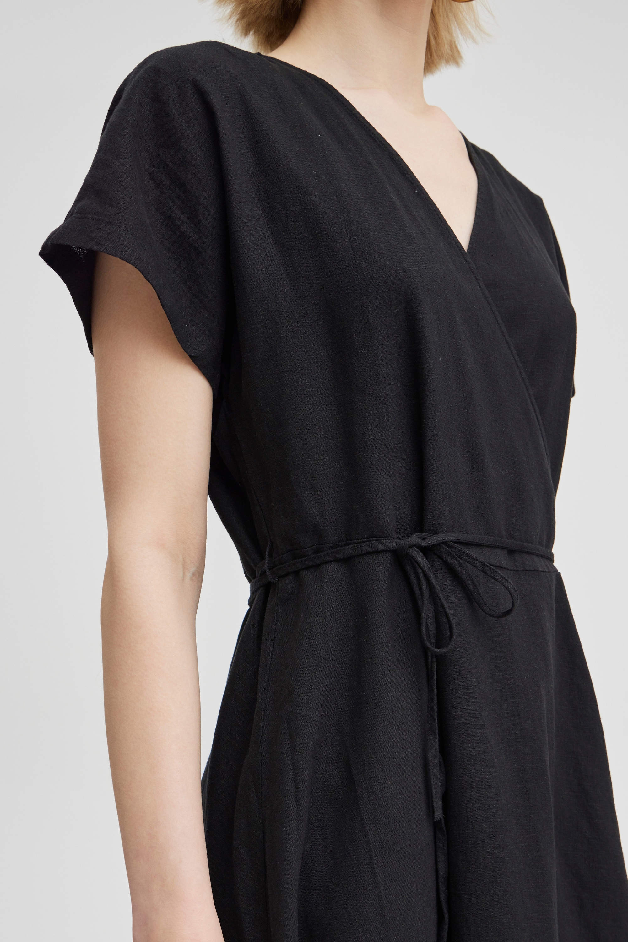 b.young Midikleid »Kleid BYFALAKKA«