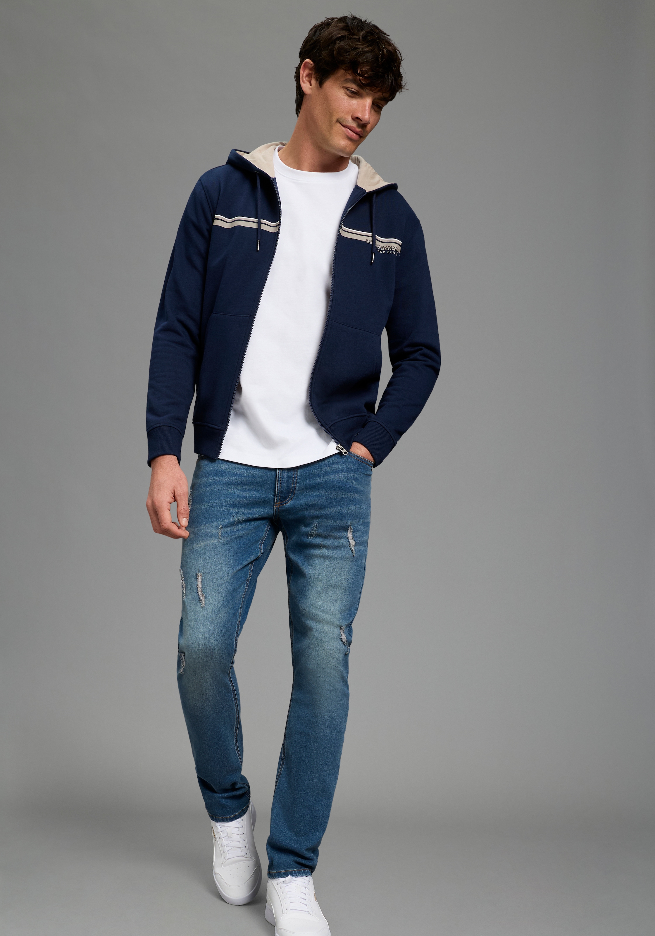 Bruno Banani Slim-fit-Jeans »Grady« schmale Beinweite, niedrige Leibhöhe, figurbetonte Silhouette