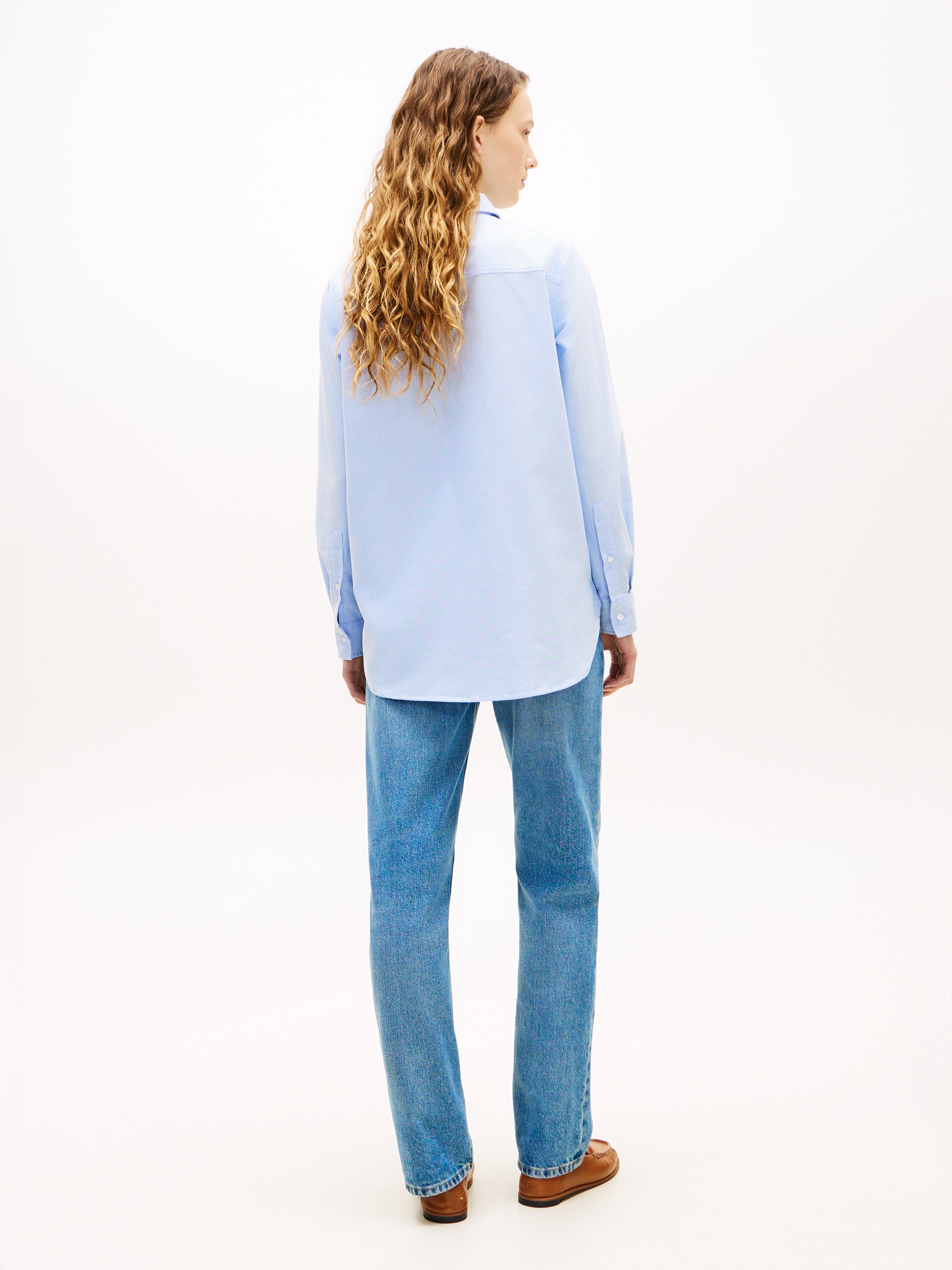 Tommy Hilfiger Hemdbluse »OXFORD RELAXED FIT SHIRT mit Hemdblusenkragen und Stickerei« Baumwolle, relaxed fit