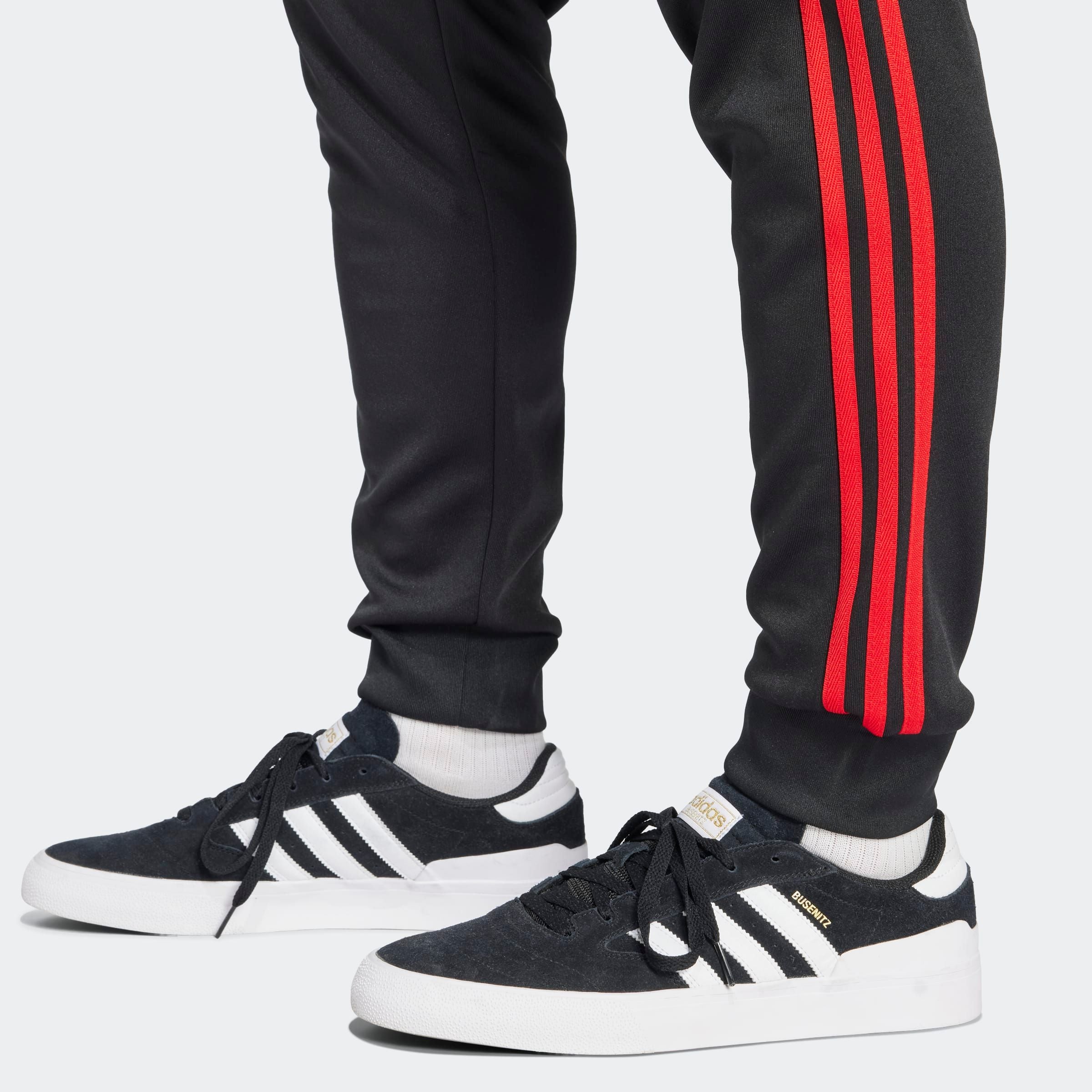 adidas Originals Sporthose »ADICOLOR CLASSICS SST«, (1 tlg.), Superstar, Retro Look, weiches Material