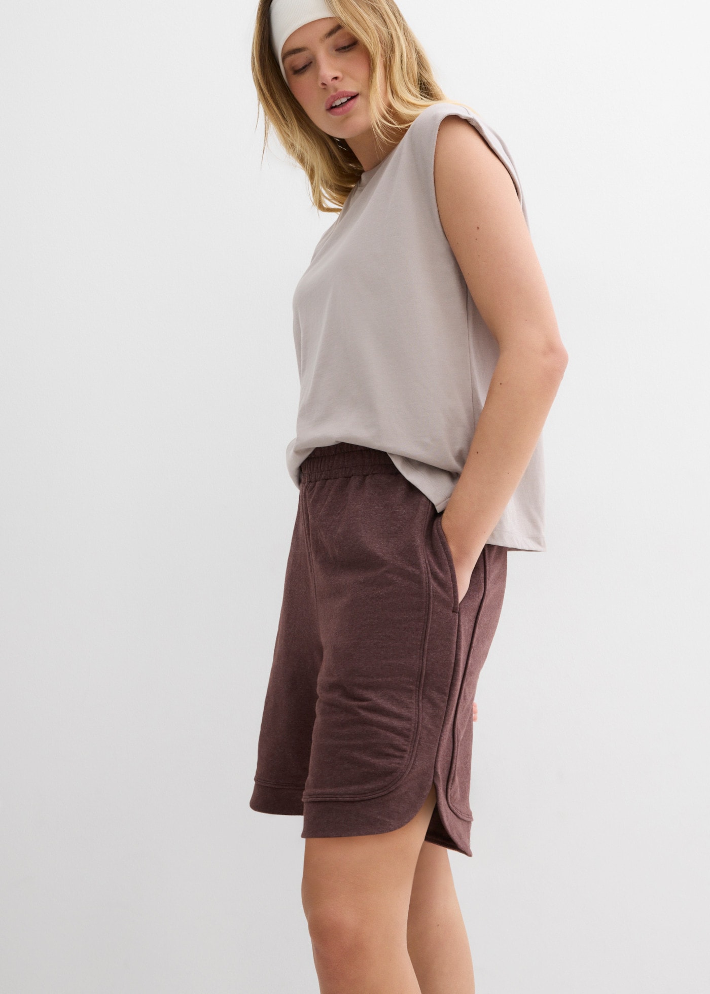 bonprix Shorts  weite Passform, hochgeschnittener elastischer Bund