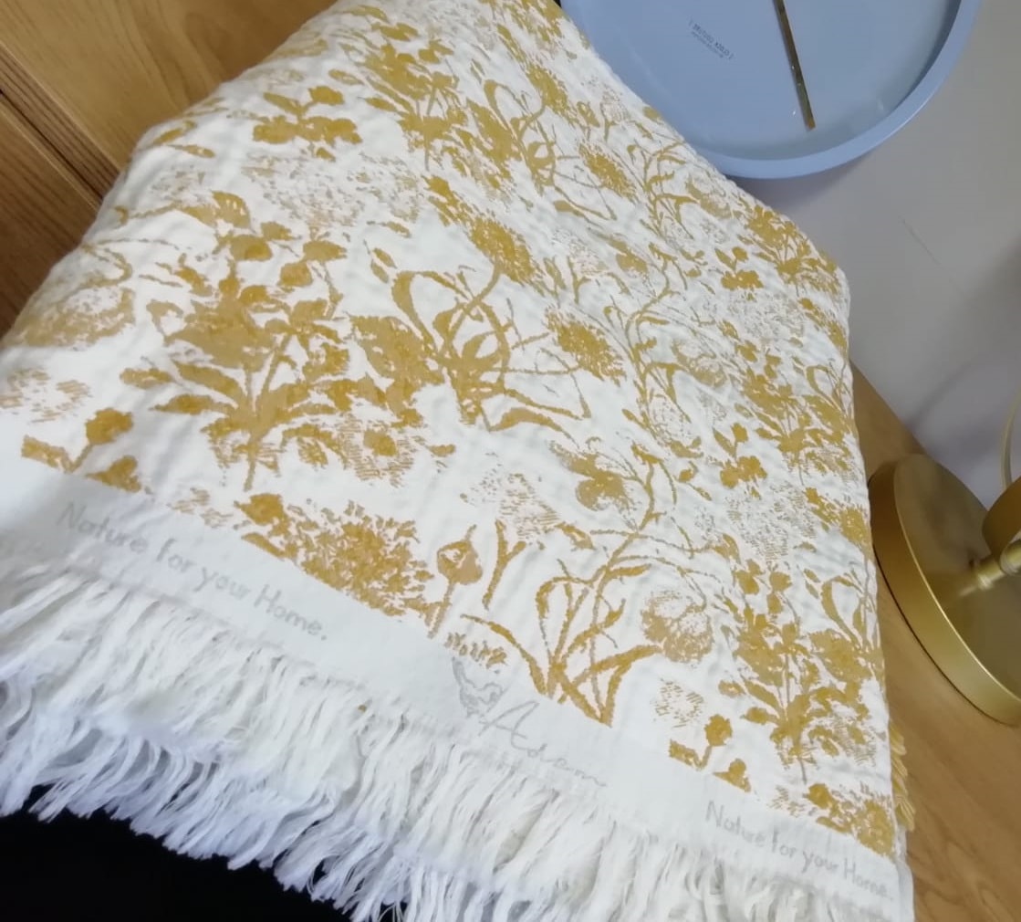 Adam Wohndecke »Flower Cuvée«, im floralem Design, Kuscheldecke