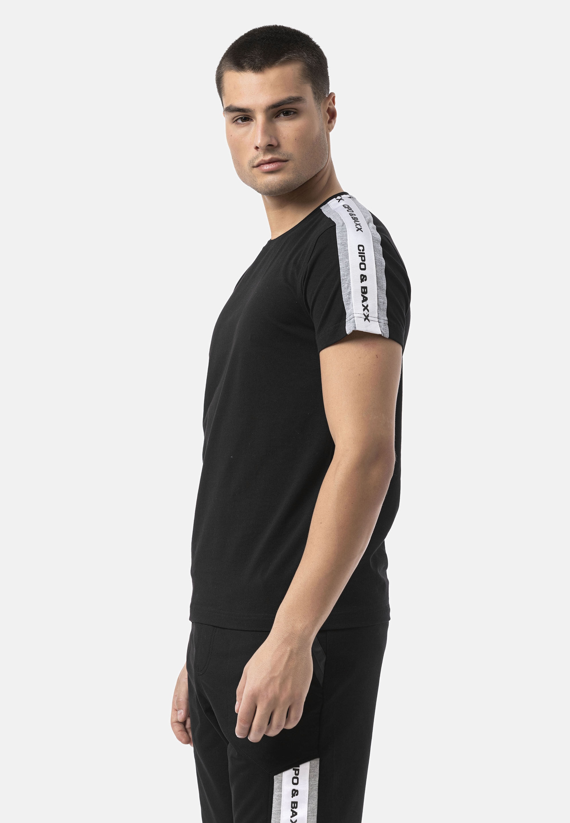 Cipo & Baxx T-Shirt »CT815« Mit Logo-Schriftzug