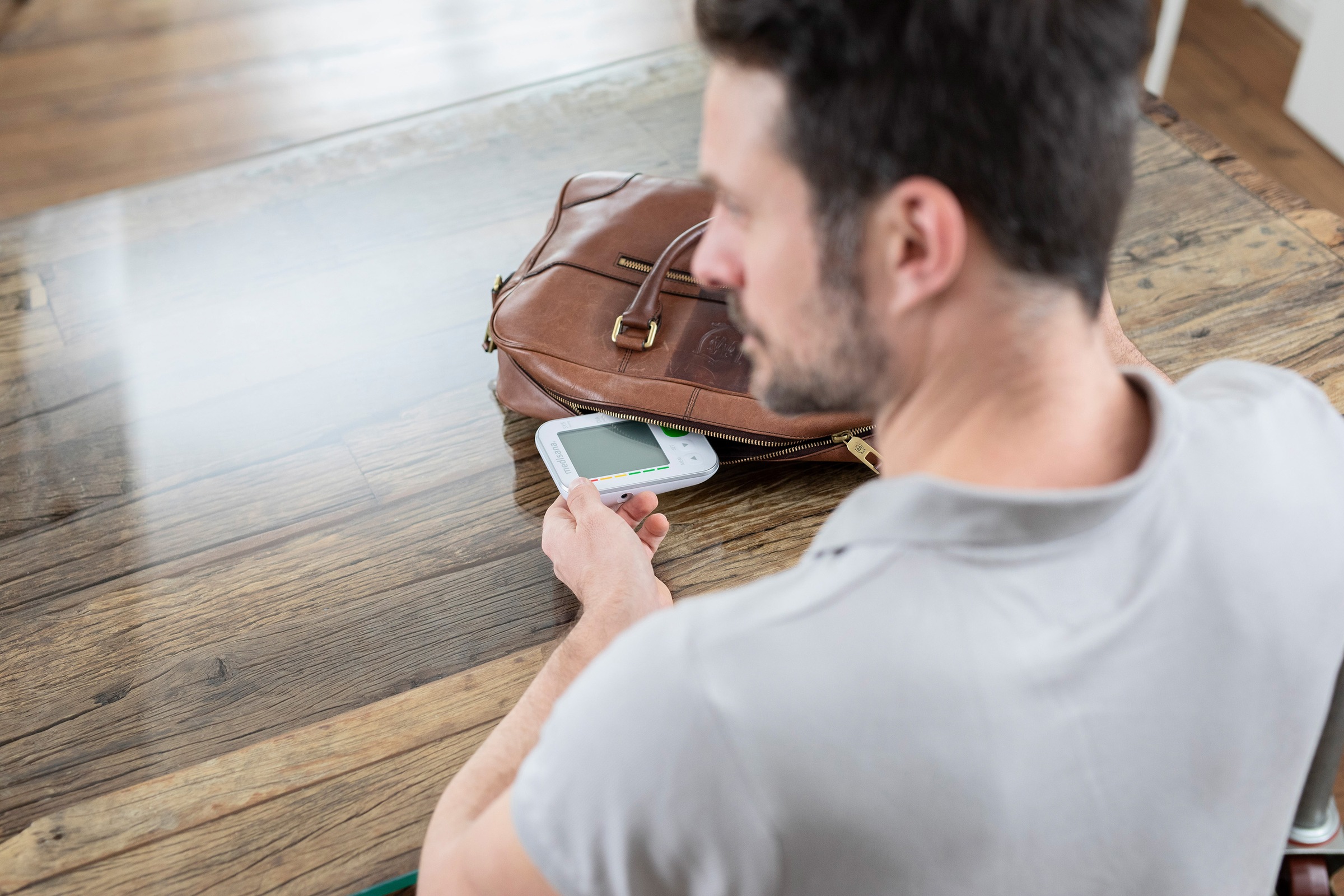 Medisana Oberarm-Blutdruckmessgerät »BU 572 connect« Je 199 Speicherungen für 2 Benutzer, zert. Medizinprodukt, Farbskala