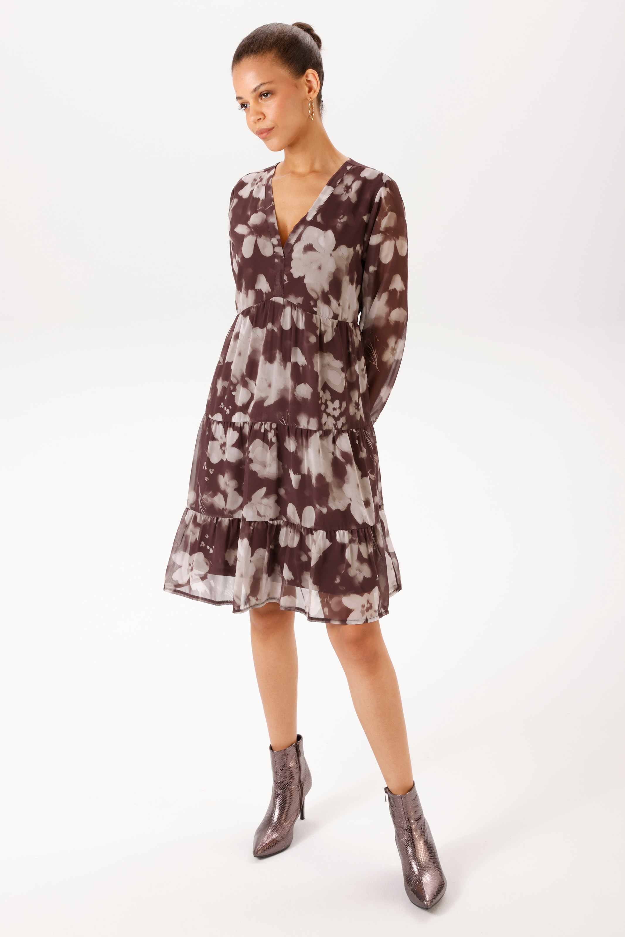 Aniston CASUAL Blusenkleid mit grafischen Batik-Blumen bedruckt - NEUE KOLLEKTION