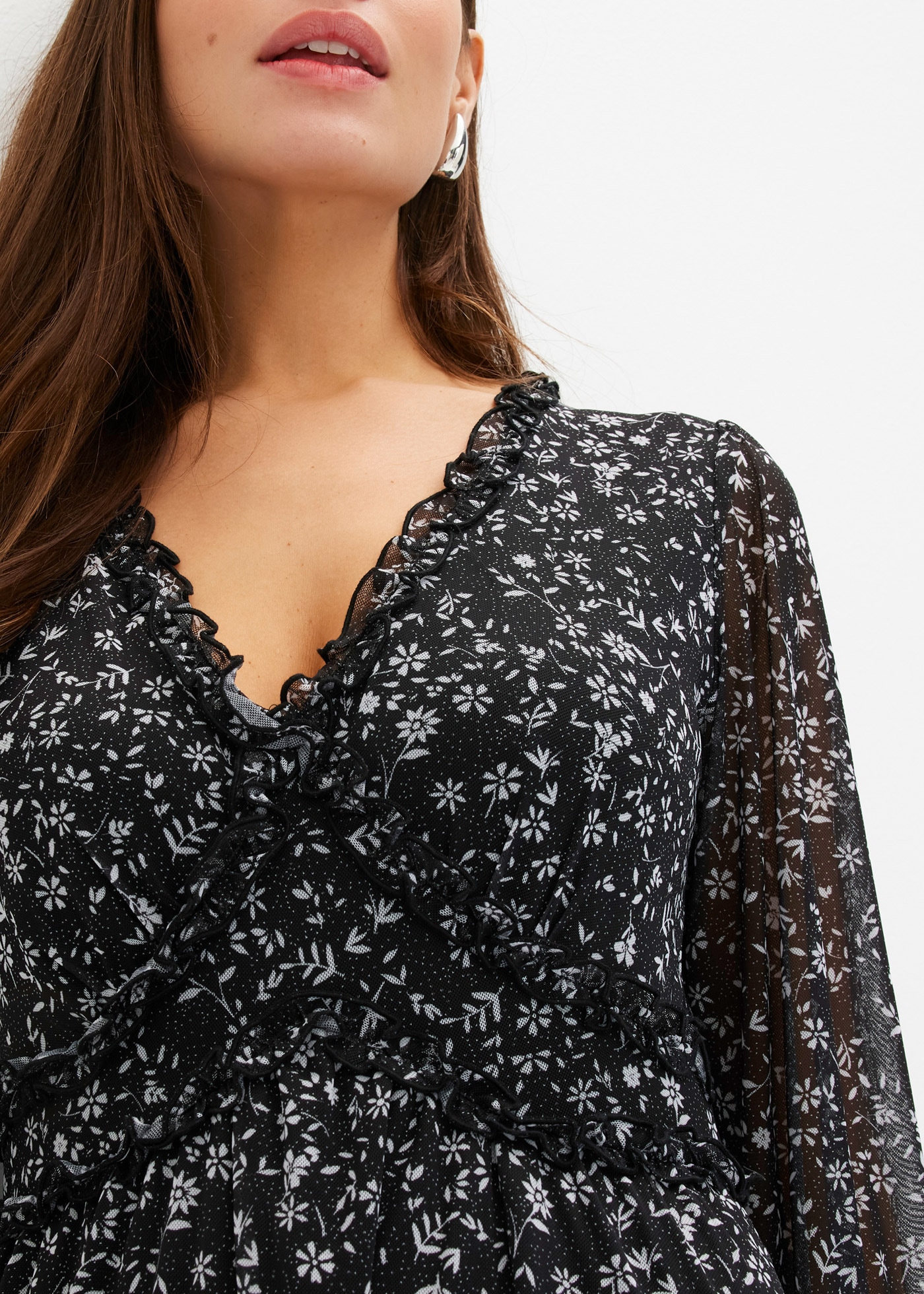 bonprix Minikleid 1 tlg. eleganter Stil, aus Mesh-Material mit floralem Druck, mit langem Arm