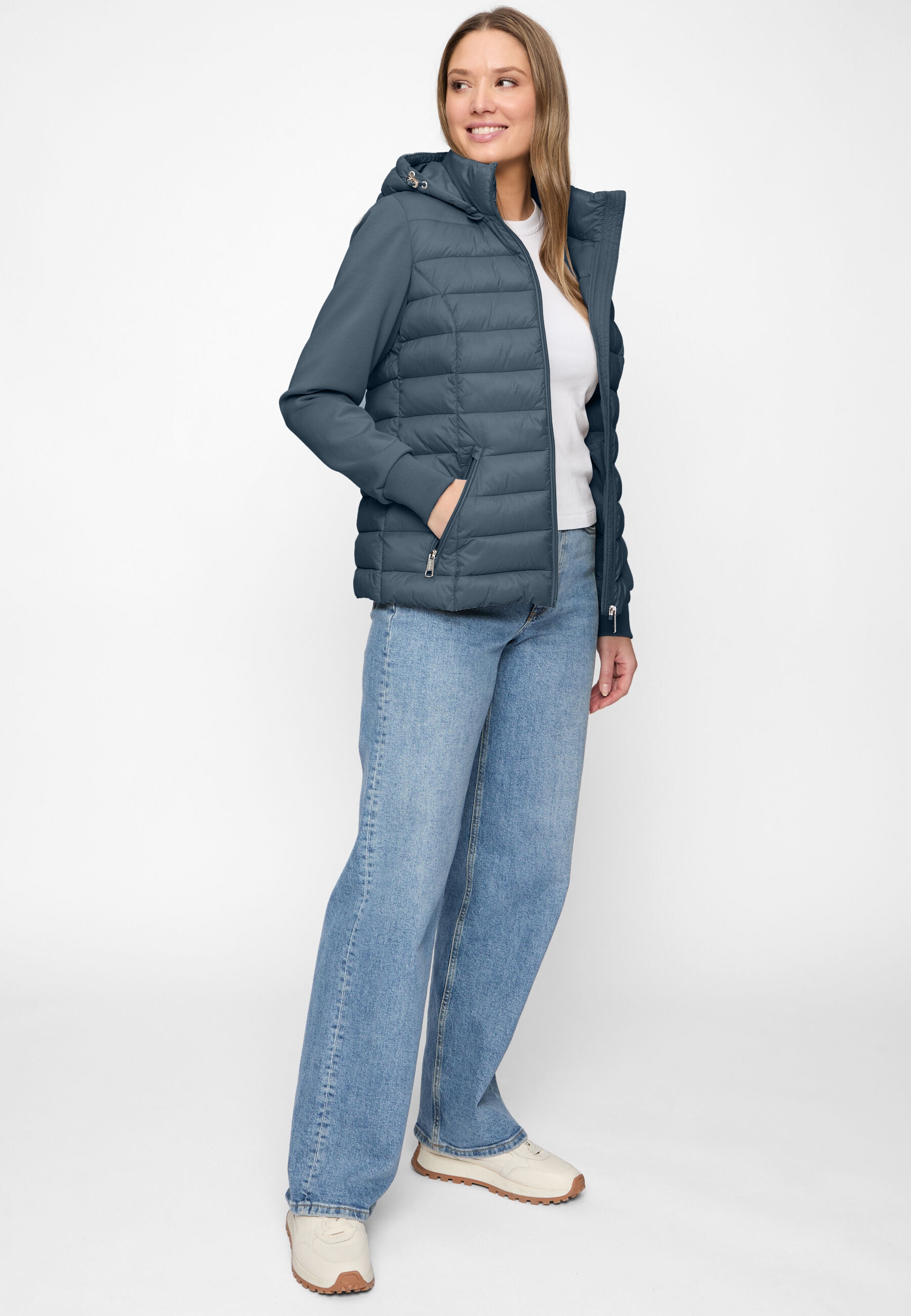 New View Steppjacke »Sophia« mit Kapuze mit weitenregulierbarer Kapuze